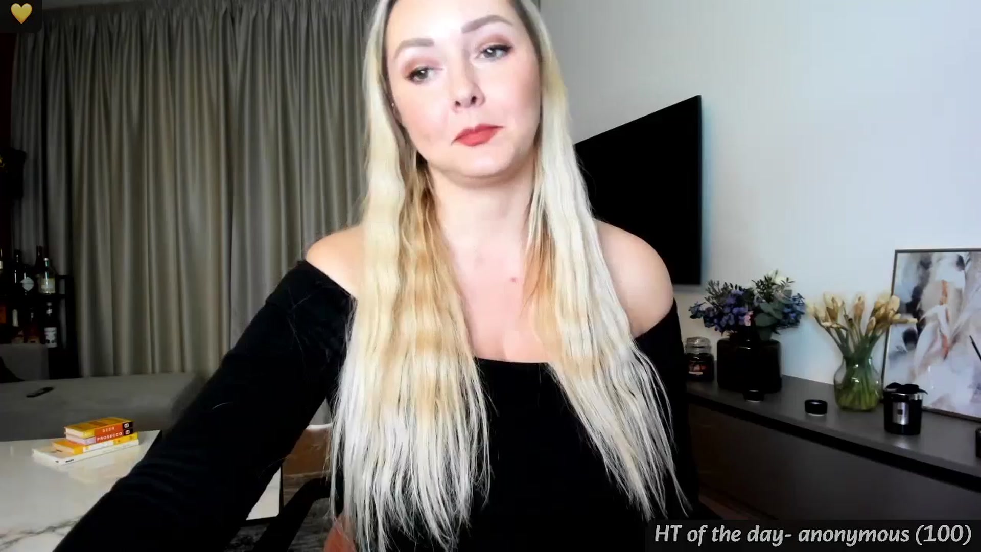 Gallery image thumbnail from Mi_Ha's myfreecams stream on, 04/04/2024, 15:20 image 8 of 20