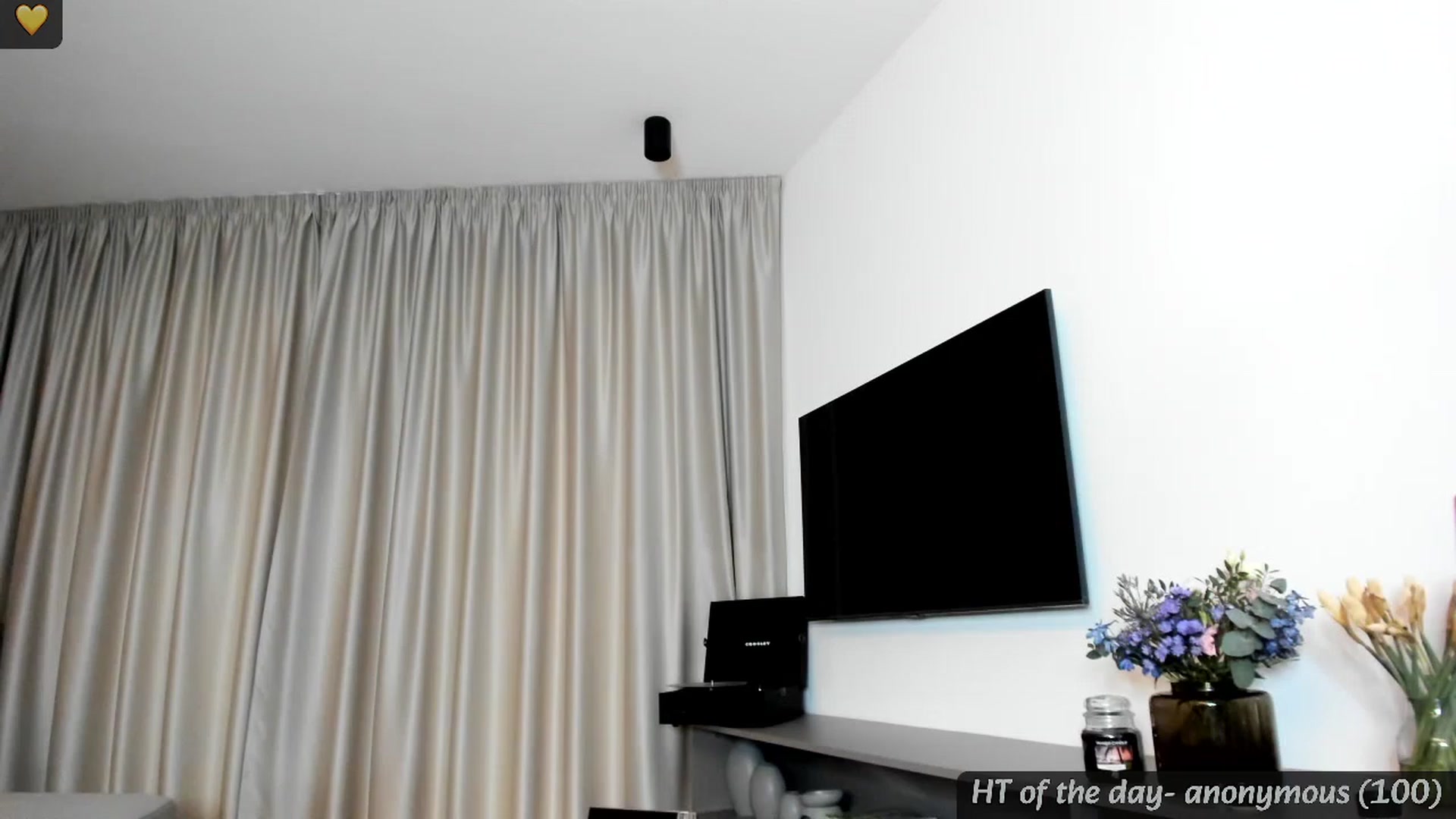 Gallery image thumbnail from Mi_Ha's myfreecams stream on, 04/04/2024, 15:20 image 3 of 20