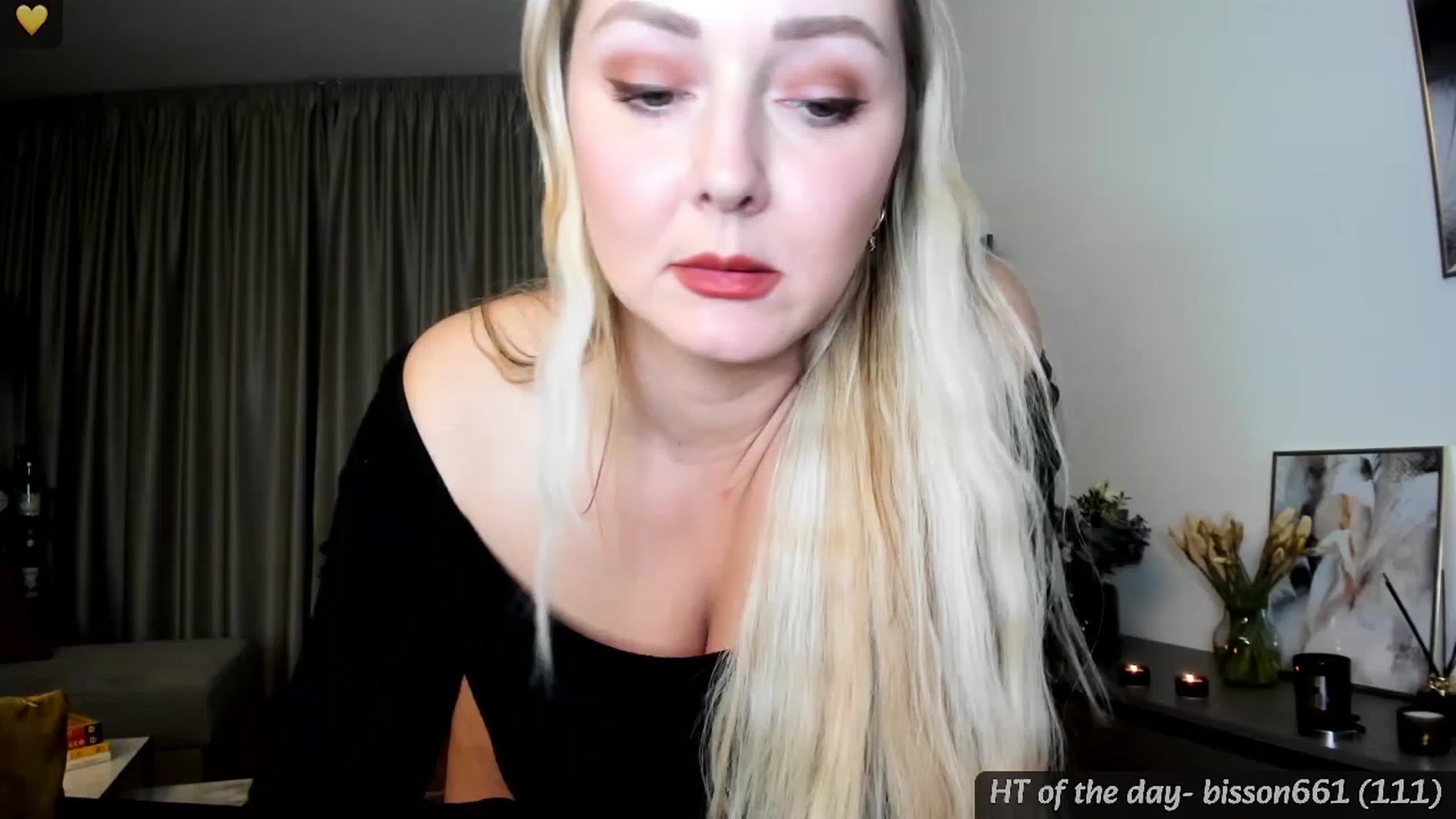 Gallery image thumbnail from Mi_Ha's myfreecams stream on, 04/04/2024, 21:06 image 3 of 20