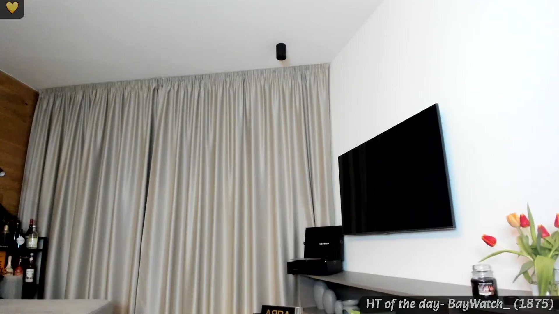 Gallery image thumbnail from Mi_Ha's myfreecams stream on, 04/08/2024, 21:20 image 17 of 20