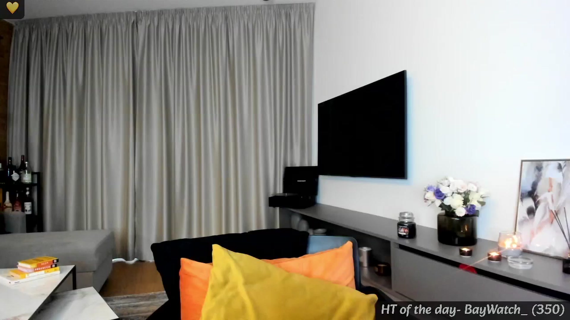 Gallery image thumbnail from Mi_Ha's myfreecams stream on, 04/19/2024, 16:02 image 12 of 20