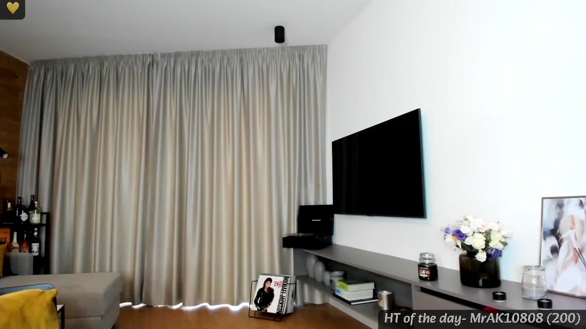 Gallery image thumbnail from Mi_Ha's myfreecams stream on, 04/21/2024, 16:08 image 2 of 20
