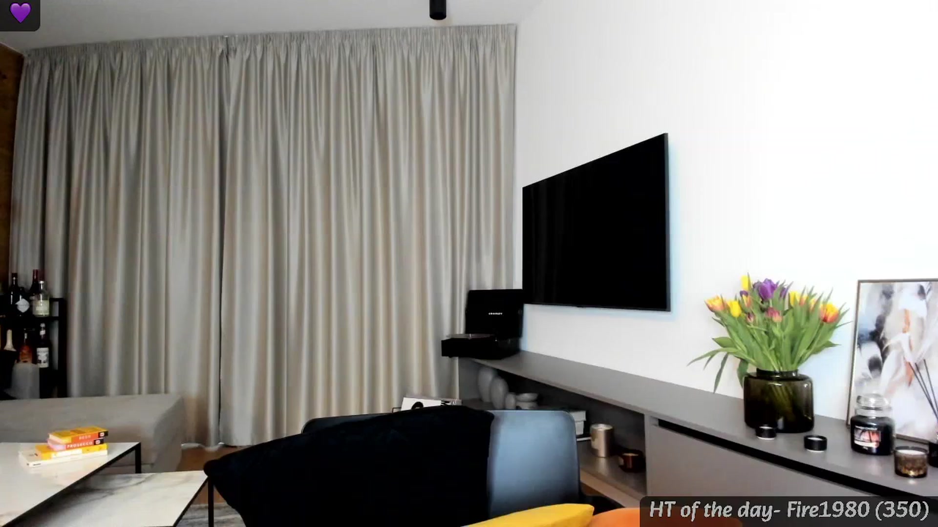 Gallery image thumbnail from Mi_Ha's myfreecams stream on, 05/03/2024, 16:21 image 14 of 20