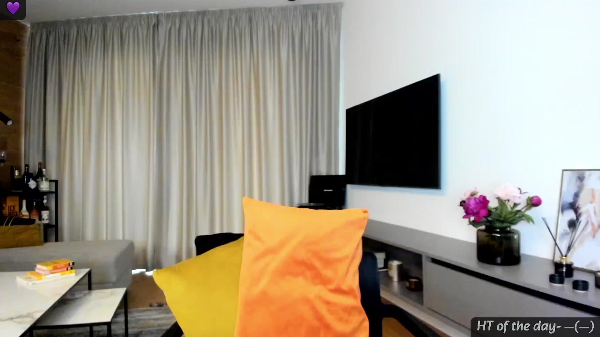 Gallery image thumbnail from Mi_Ha's myfreecams stream on, 05/11/2024, 14:37 image 10 of 20