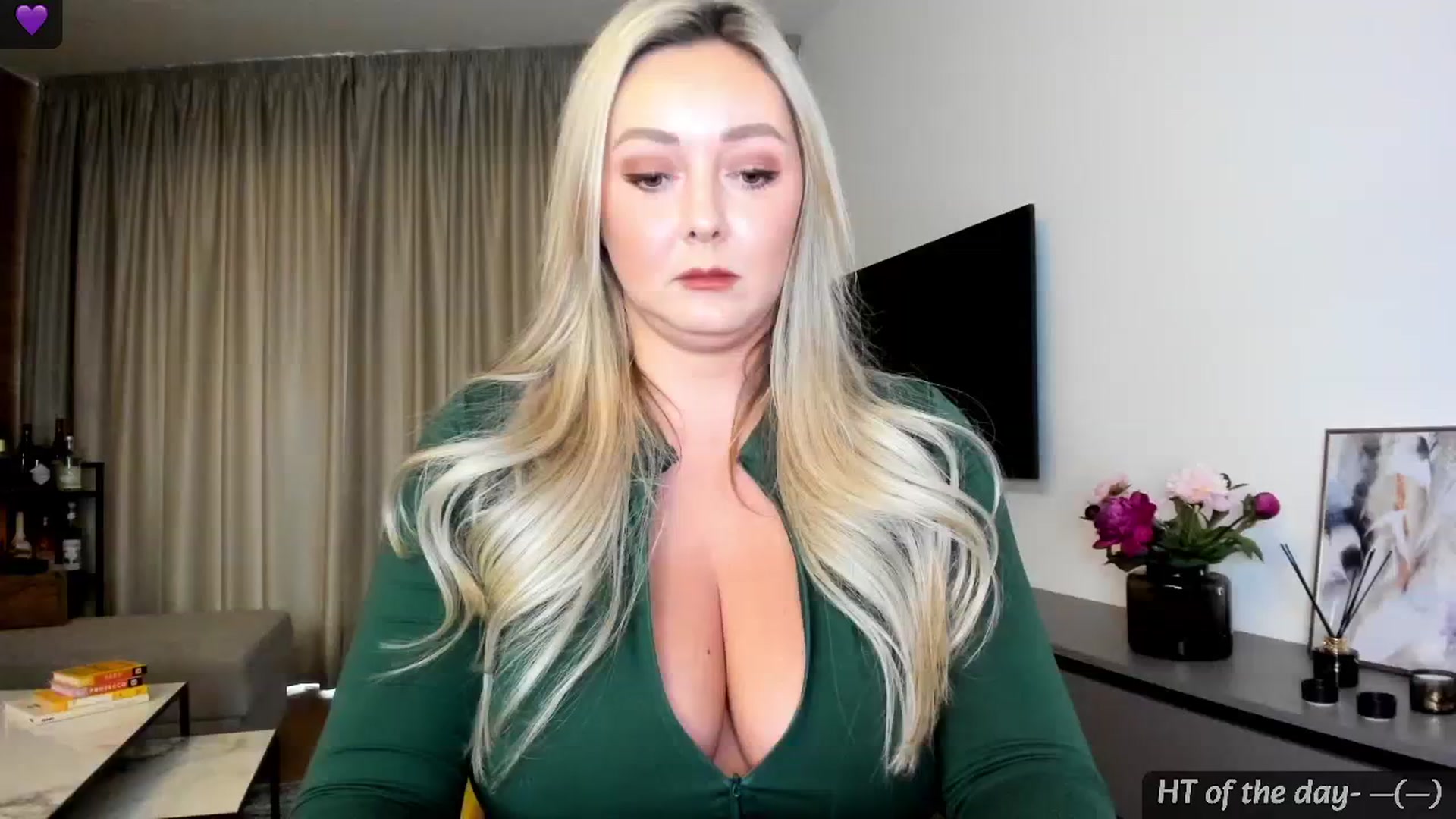 Gallery image thumbnail from Mi_Ha's myfreecams stream on, 05/11/2024, 14:37 image 15 of 20