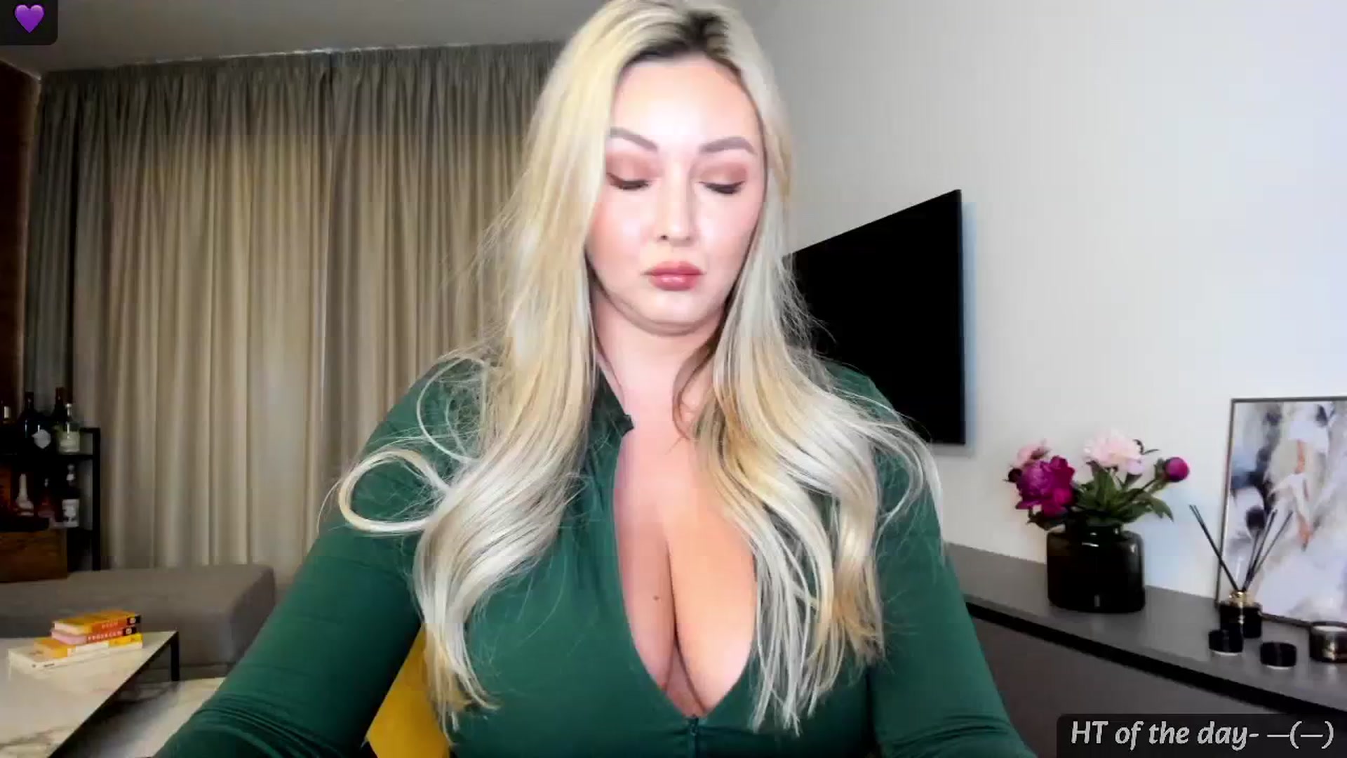 Gallery image thumbnail from Mi_Ha's myfreecams stream on, 05/11/2024, 14:37 image 18 of 20