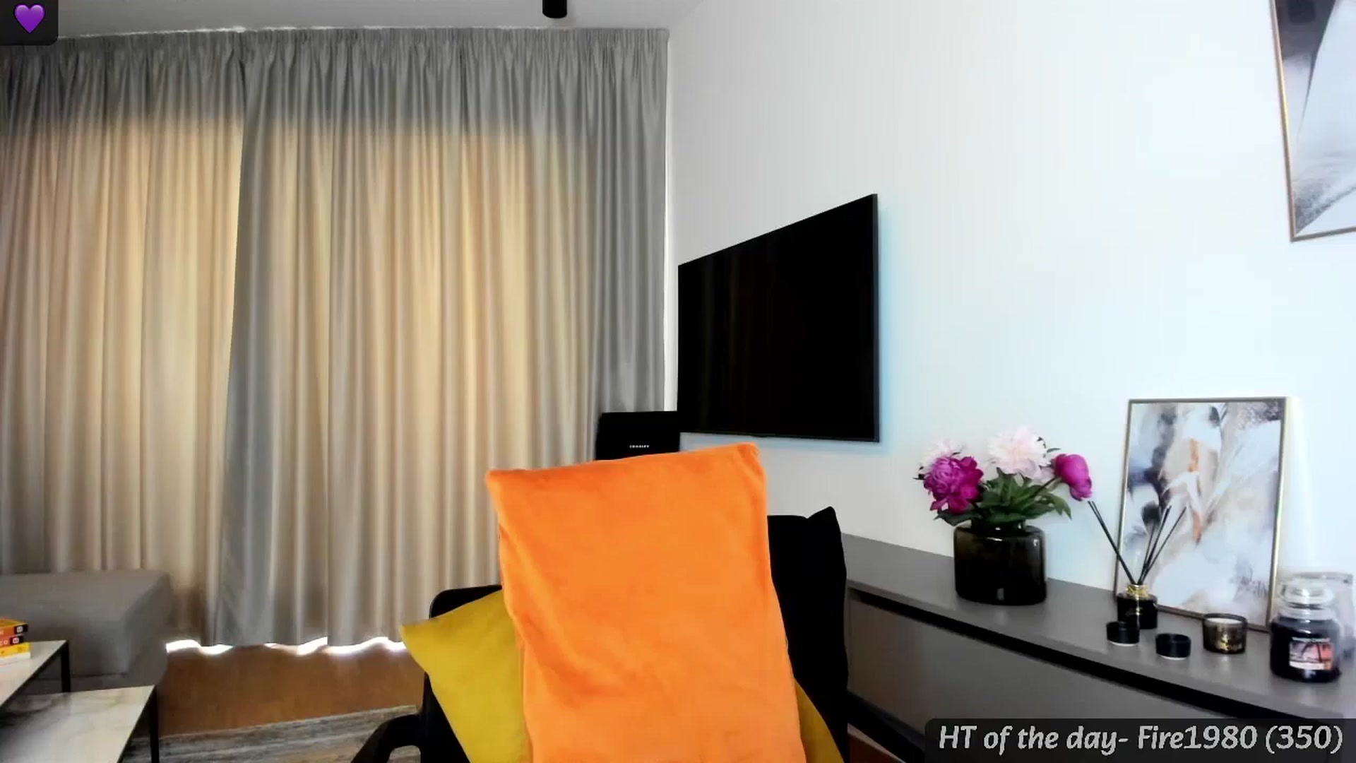 Gallery image thumbnail from Mi_Ha's myfreecams stream on, 05/12/2024, 15:54 image 9 of 20