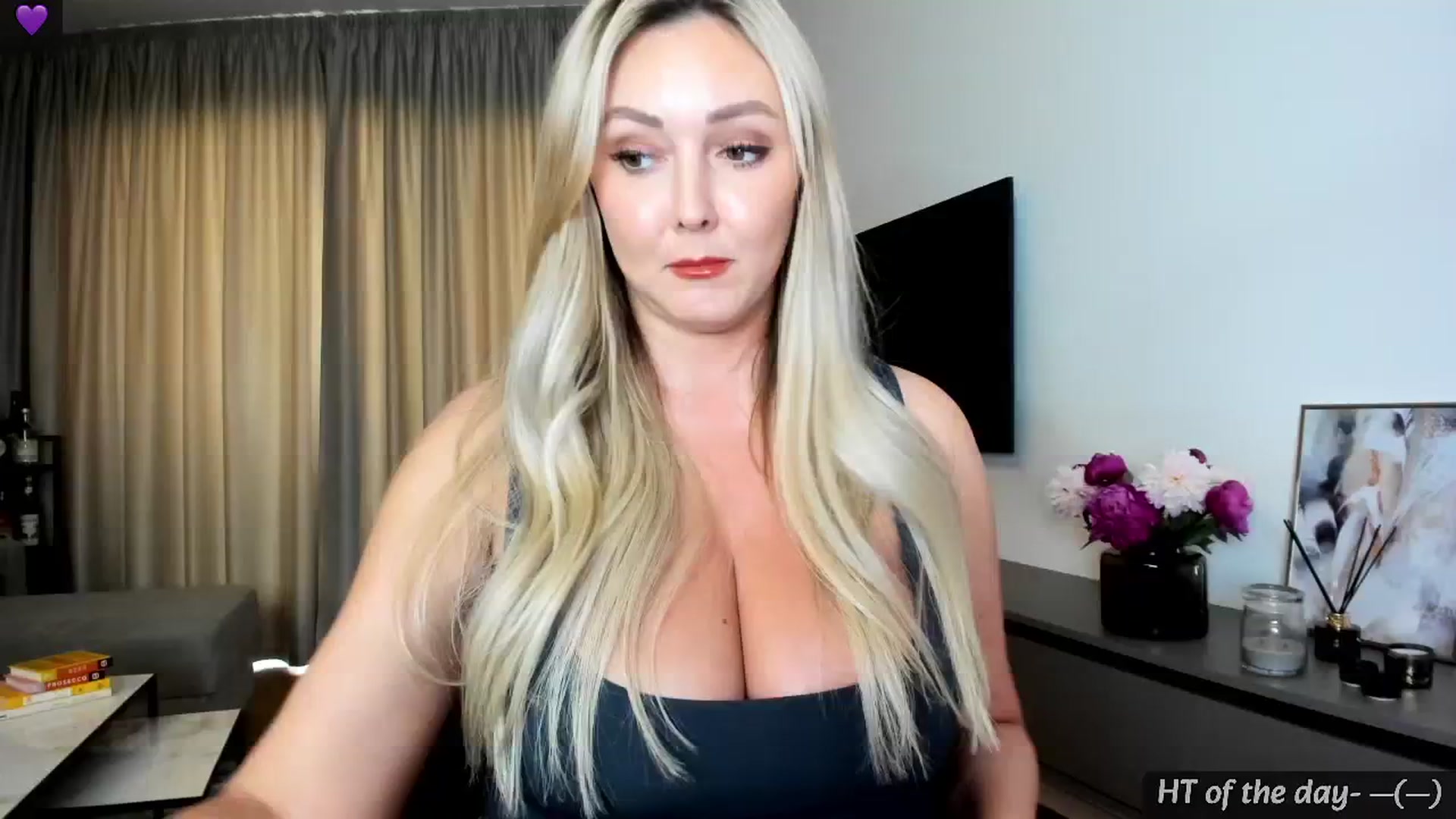 Gallery image thumbnail from Mi_Ha's myfreecams stream on, 05/14/2024, 15:47 image 7 of 20