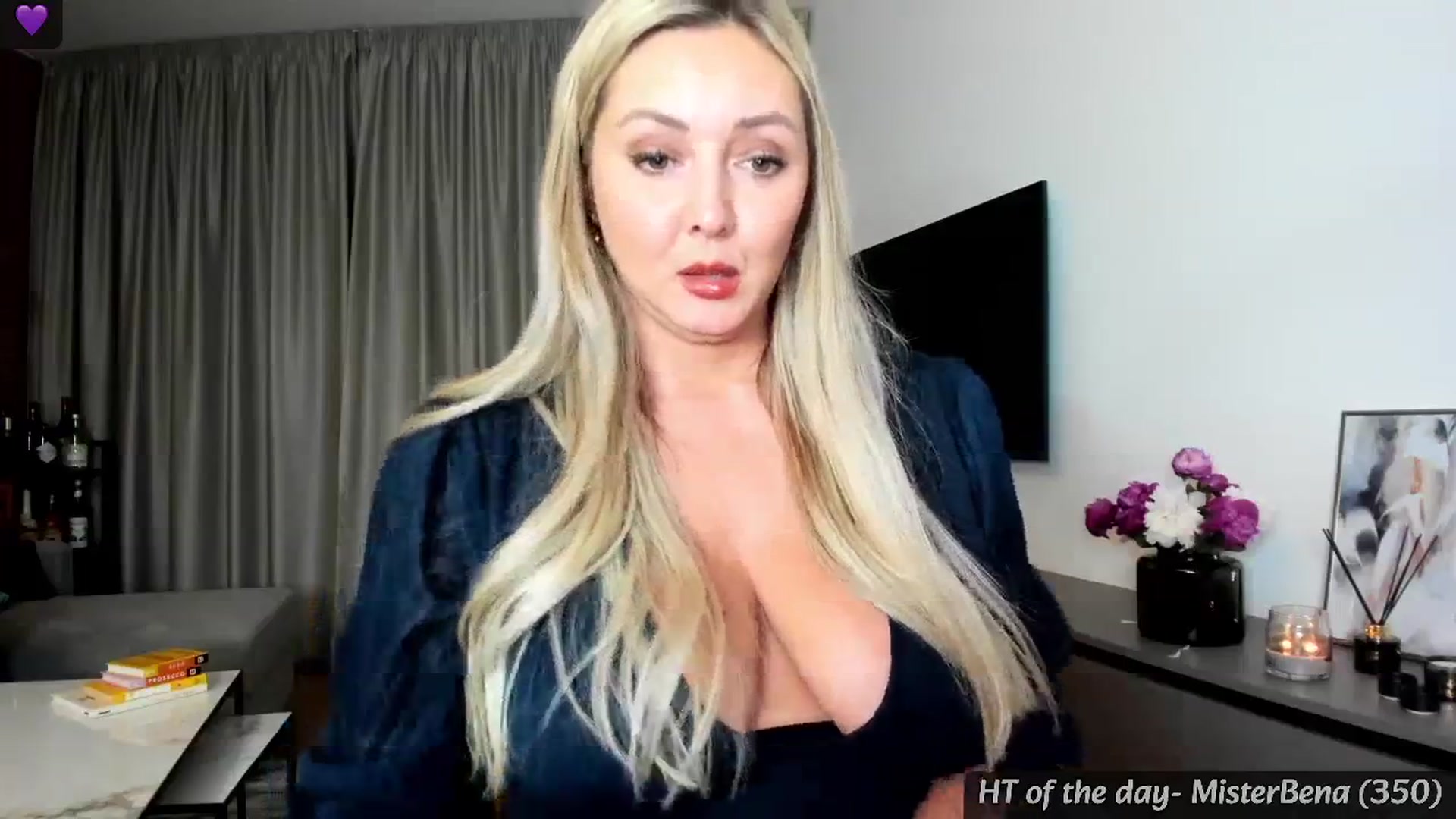 Gallery image thumbnail from Mi_Ha's myfreecams stream on, 05/16/2024, 21:17 image 7 of 20