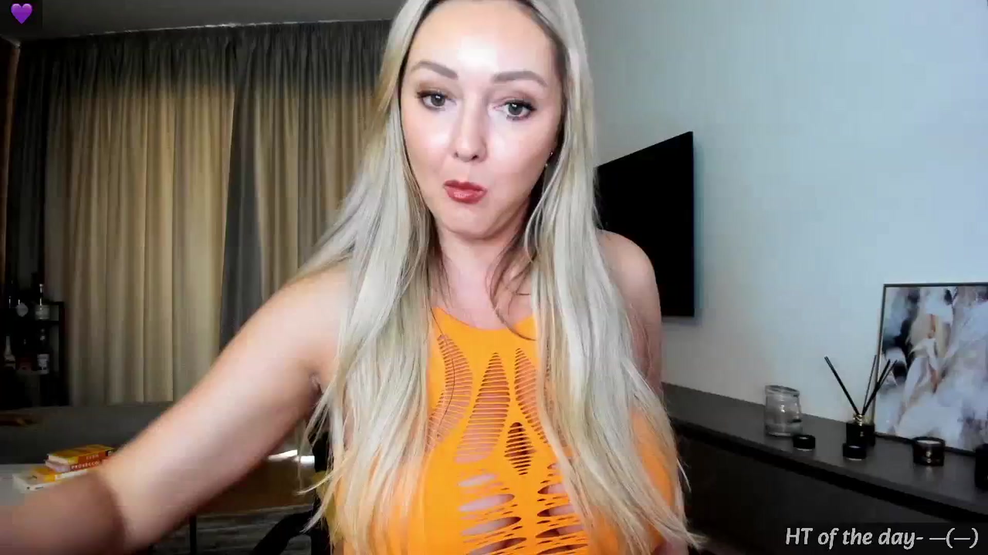 Gallery image thumbnail from Mi_Ha's myfreecams stream on, 05/19/2024, 14:22 image 2 of 20
