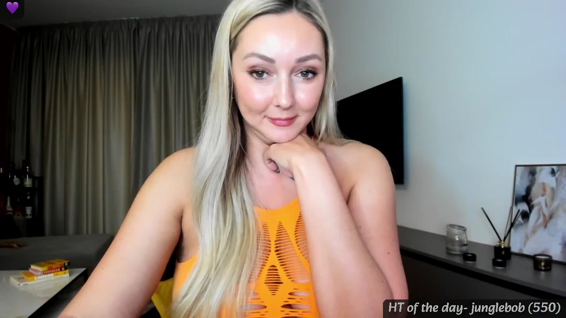 Gallery image thumbnail from Mi_Ha's myfreecams stream on, 05/19/2024, 16:18 image 4 of 20