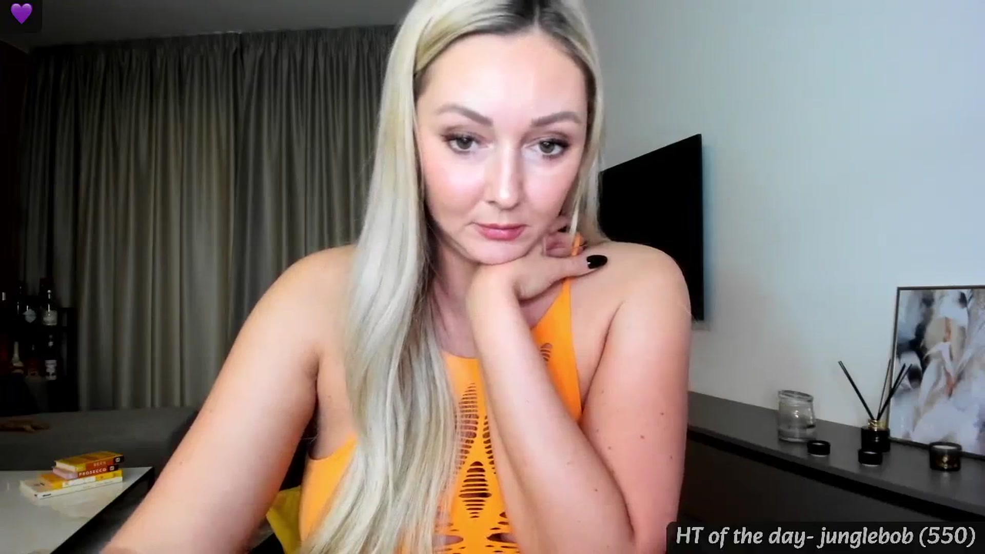 Gallery image thumbnail from Mi_Ha's myfreecams stream on, 05/19/2024, 16:18 image 3 of 20