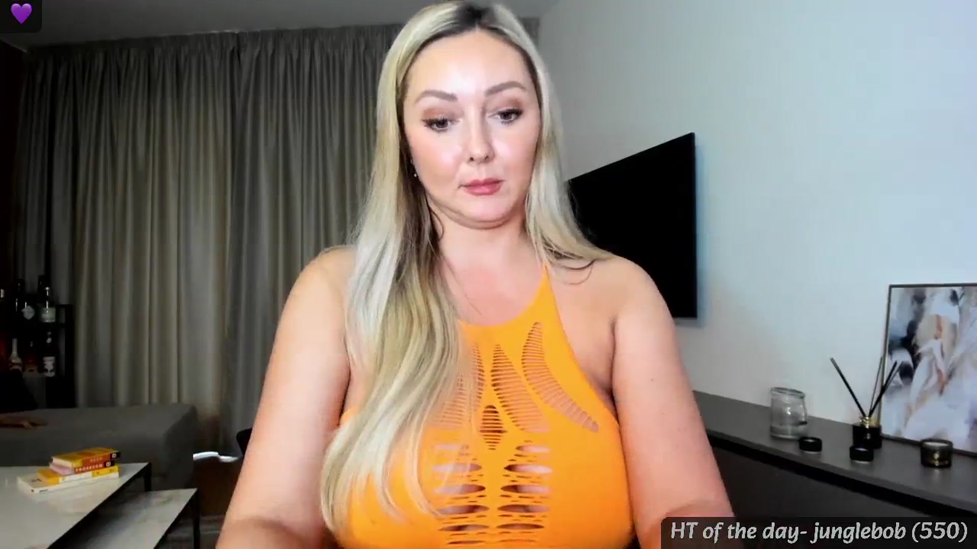 Gallery image thumbnail from Mi_Ha's myfreecams stream on, 05/19/2024, 16:18 image 13 of 20