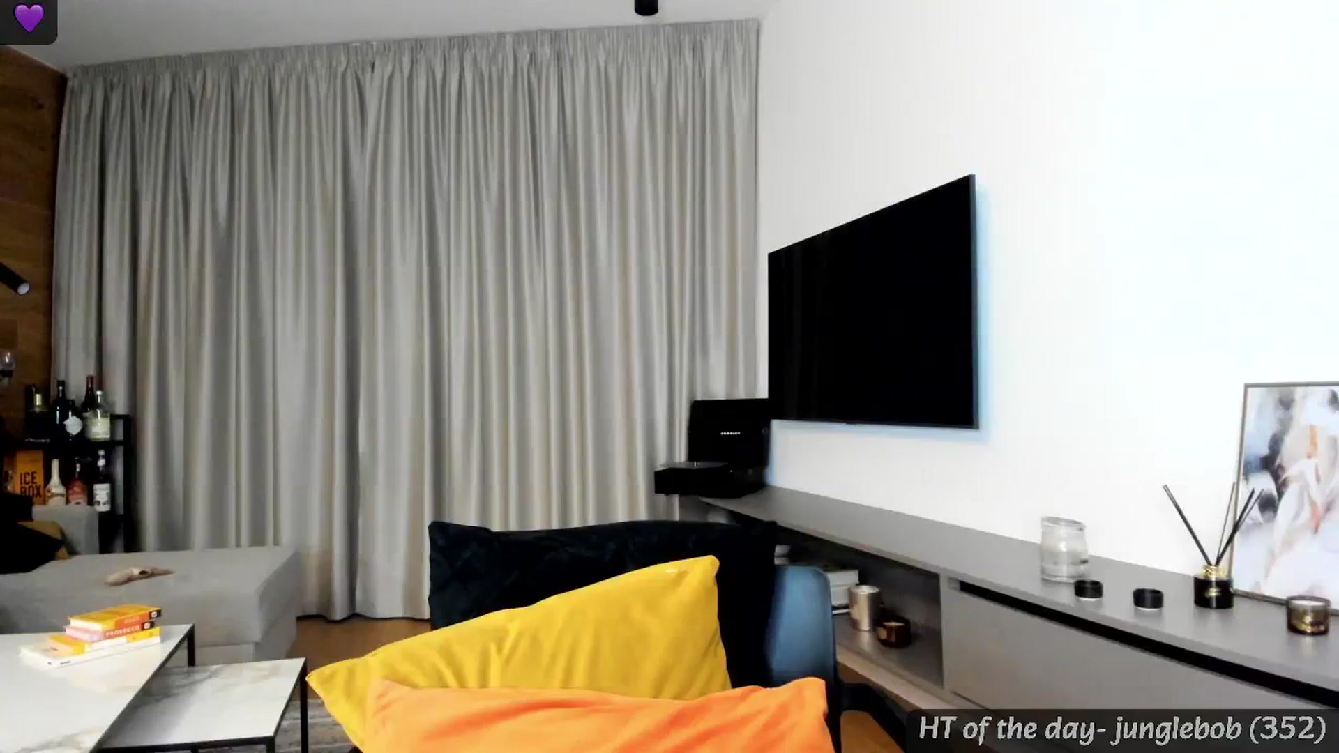 Gallery image thumbnail from Mi_Ha's myfreecams stream on, 05/27/2024, 22:14 image 16 of 20
