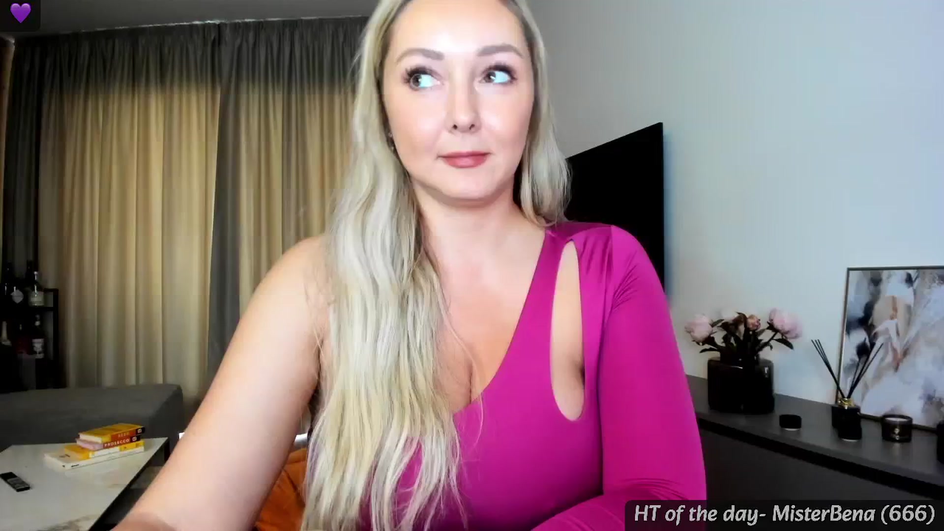 Gallery image thumbnail from Mi_Ha's myfreecams stream on, 05/30/2024, 15:58 image 14 of 20