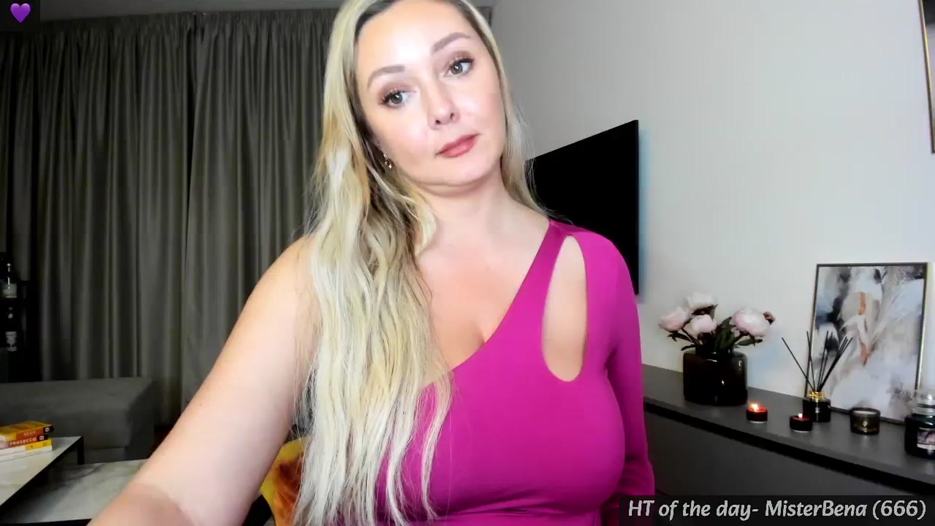 Gallery image thumbnail from Mi_Ha's myfreecams stream on, 05/30/2024, 21:50 image 14 of 20