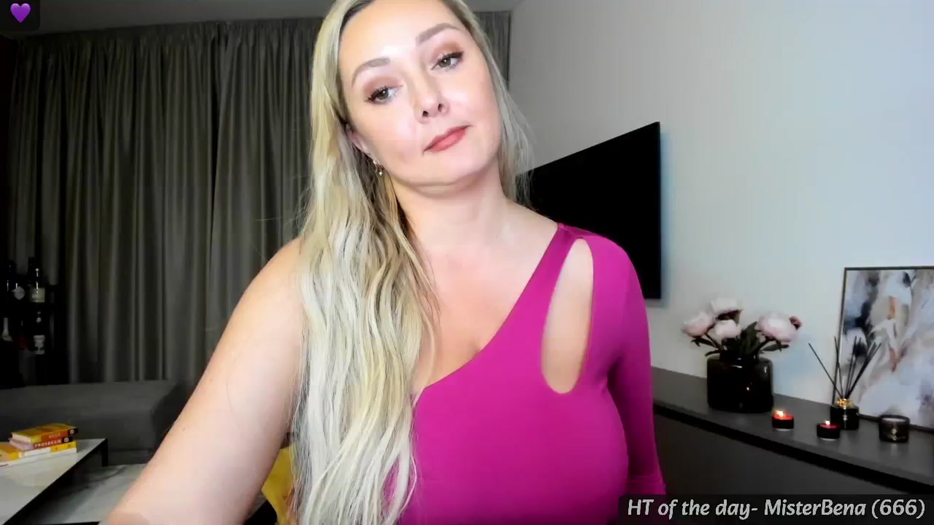 Gallery image thumbnail from Mi_Ha's myfreecams stream on, 05/30/2024, 21:50 image 8 of 20