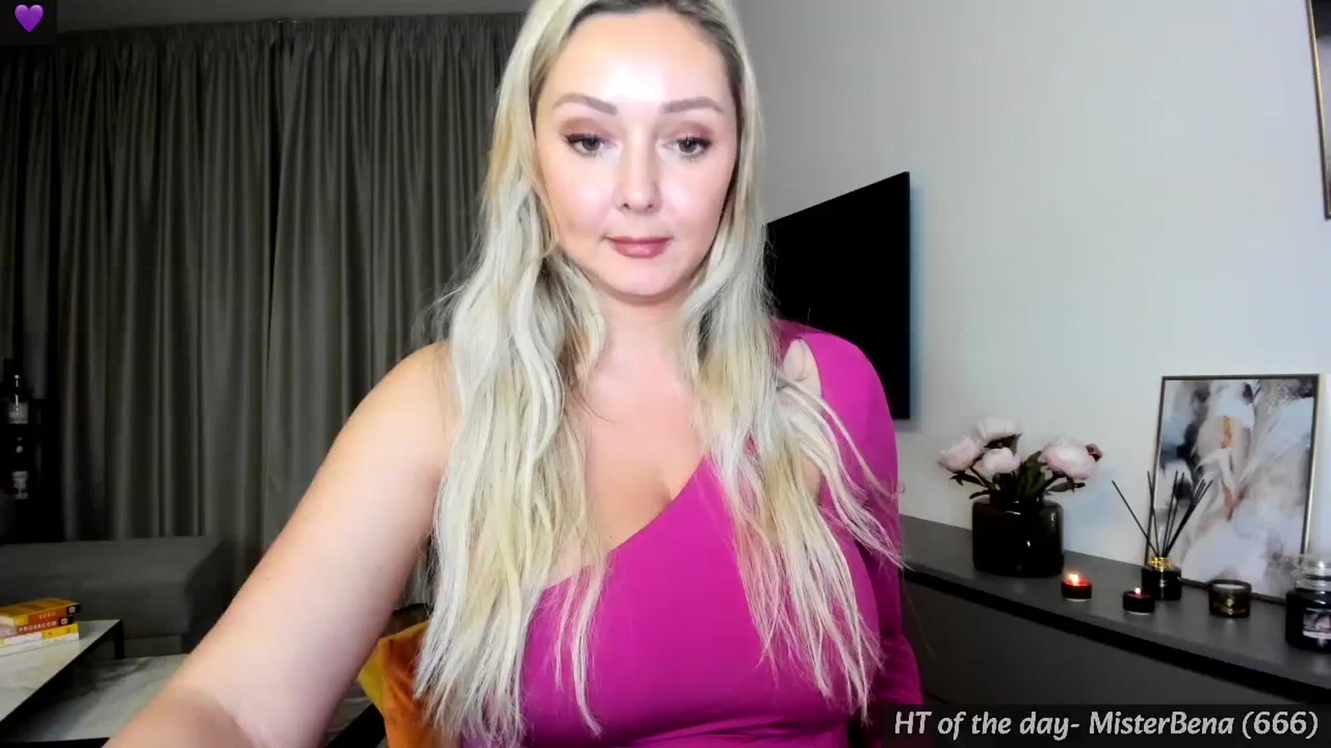 Gallery image thumbnail from Mi_Ha's myfreecams stream on, 05/30/2024, 21:50 image 15 of 20