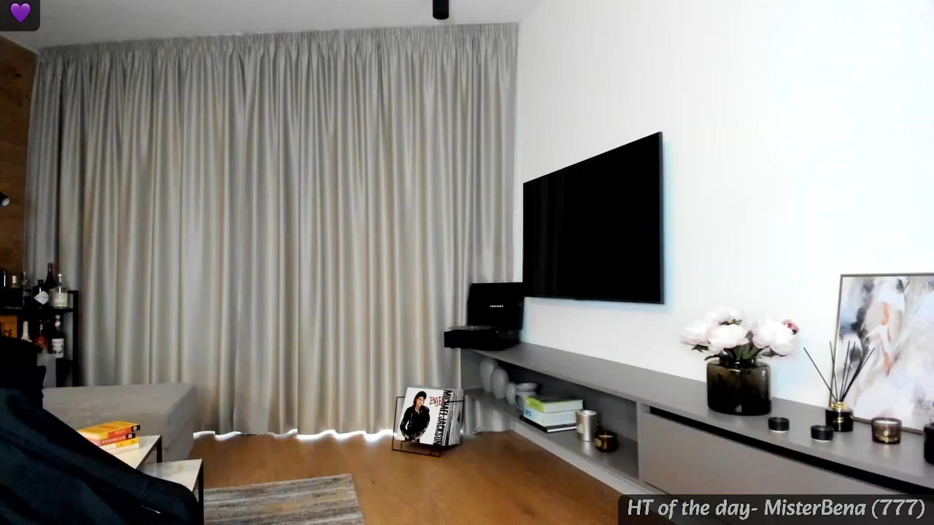 Gallery image thumbnail from Mi_Ha's myfreecams stream on, 05/31/2024, 15:45 image 16 of 20