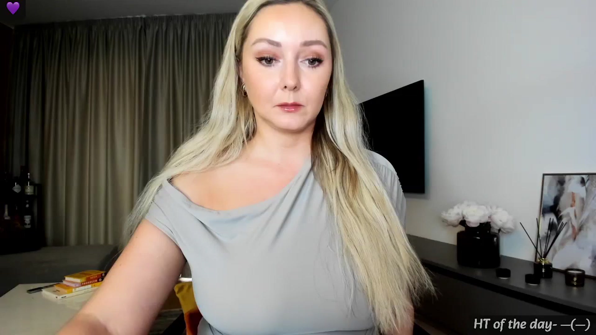 Gallery image thumbnail from Mi_Ha's myfreecams stream on, 06/01/2024, 14:03 image 1 of 20