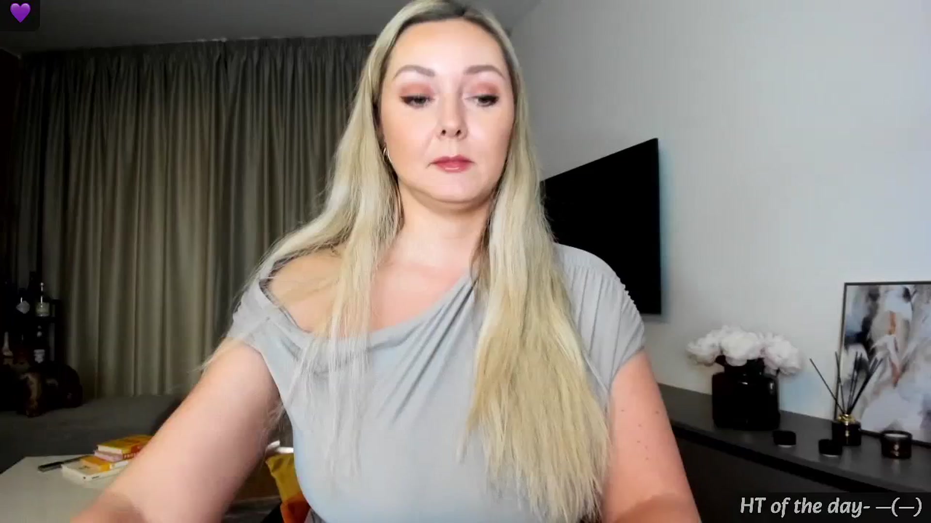 Gallery image thumbnail from Mi_Ha's myfreecams stream on, 06/01/2024, 14:03 image 6 of 20