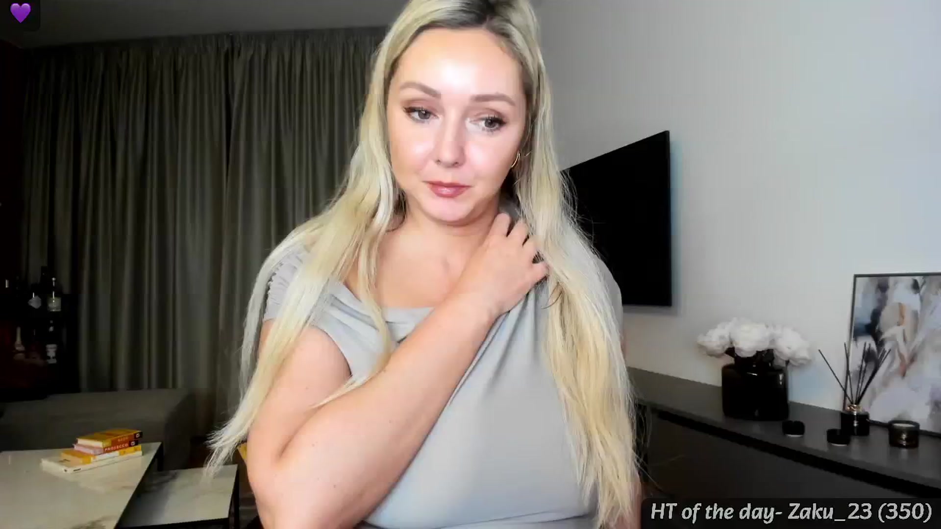 Gallery image thumbnail from Mi_Ha's myfreecams stream on, 06/01/2024, 21:35 image 16 of 20