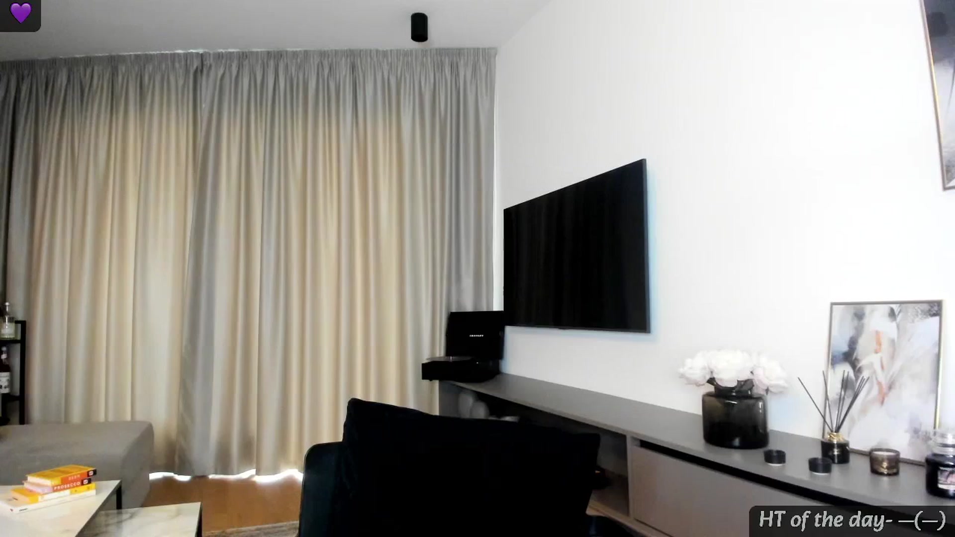 Gallery image thumbnail from Mi_Ha's myfreecams stream on, 06/02/2024, 14:22 image 8 of 20