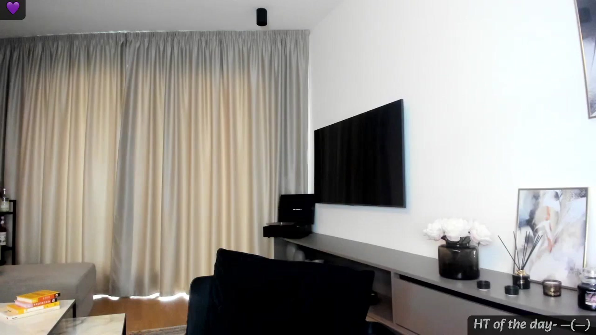 Gallery image thumbnail from Mi_Ha's myfreecams stream on, 06/02/2024, 14:22 image 7 of 20