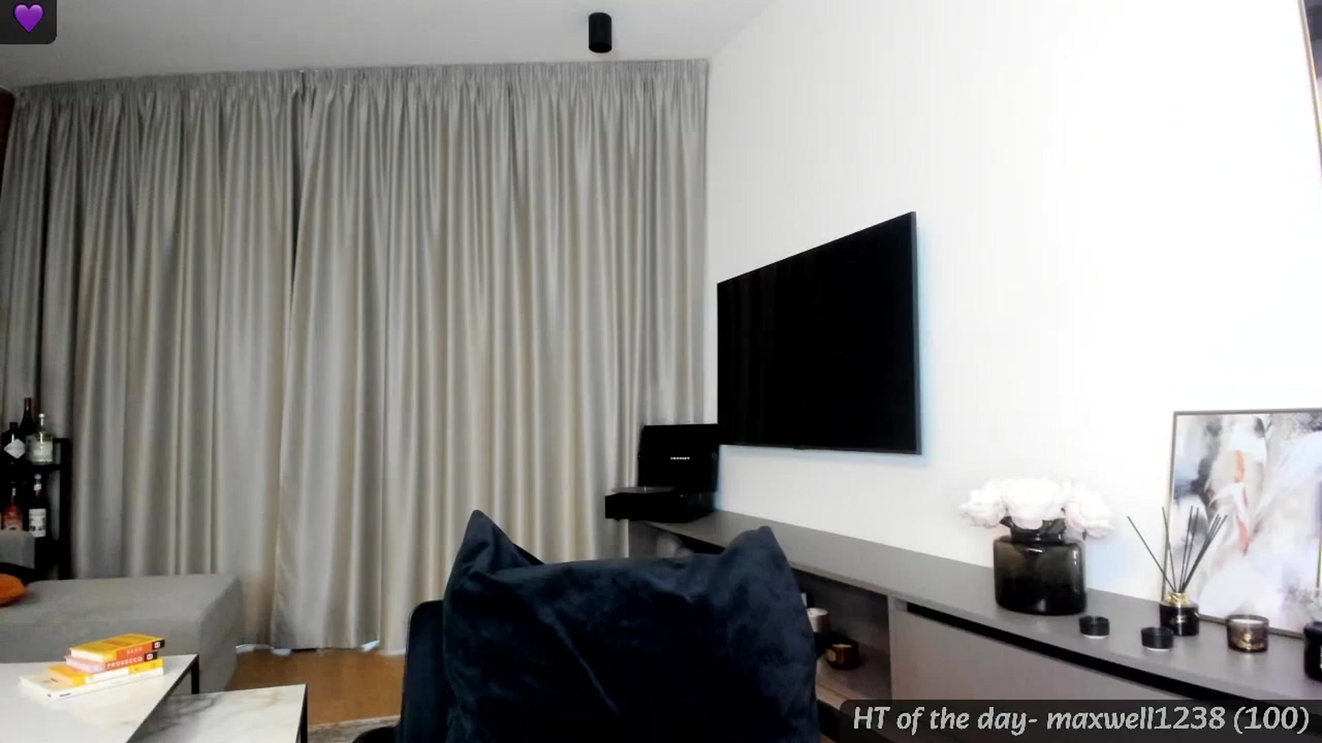 Gallery image thumbnail from Mi_Ha's myfreecams stream on, 06/02/2024, 15:38 image 5 of 20