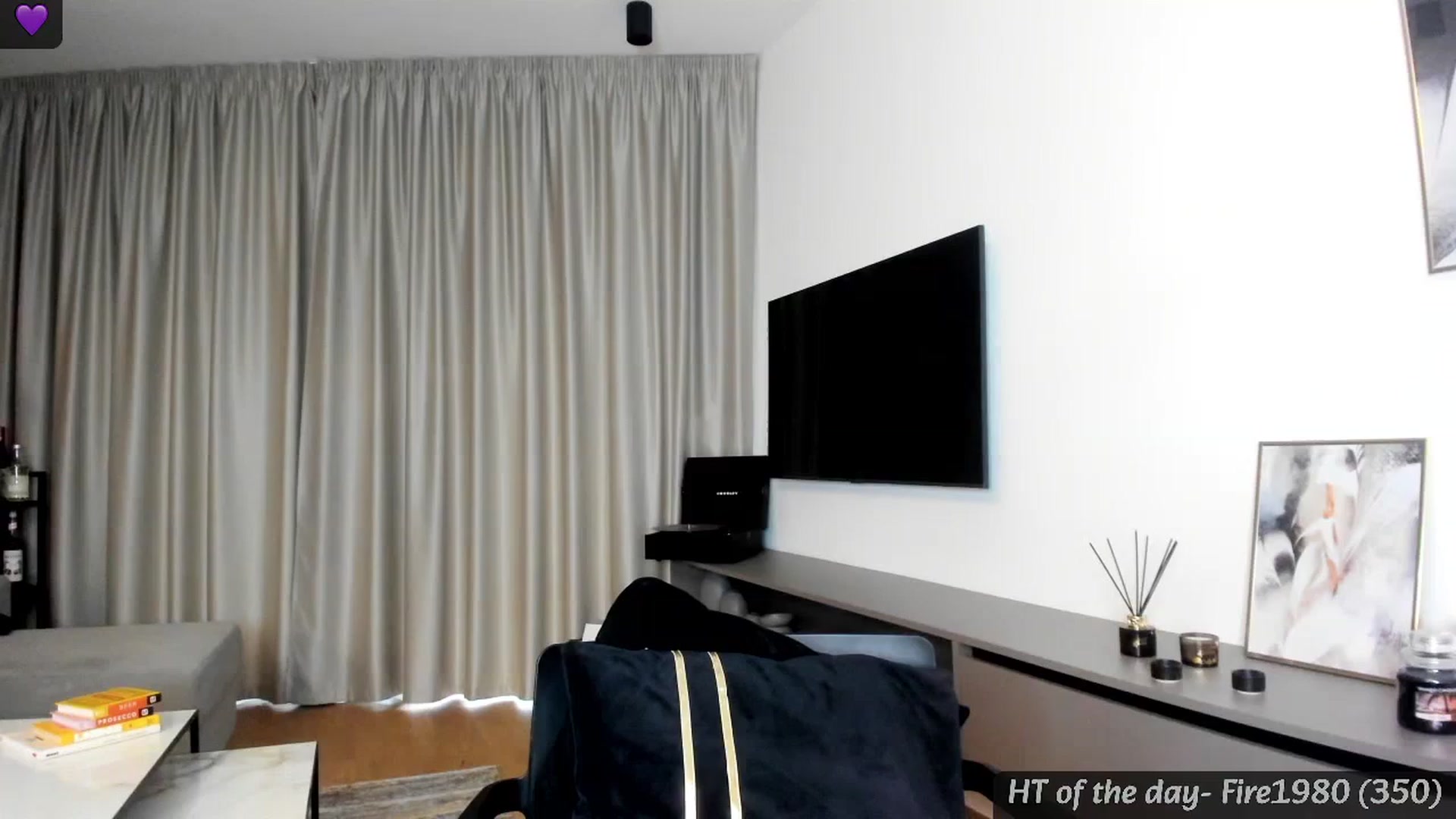 Gallery image thumbnail from Mi_Ha's myfreecams stream on, 06/03/2024, 16:56 image 18 of 20