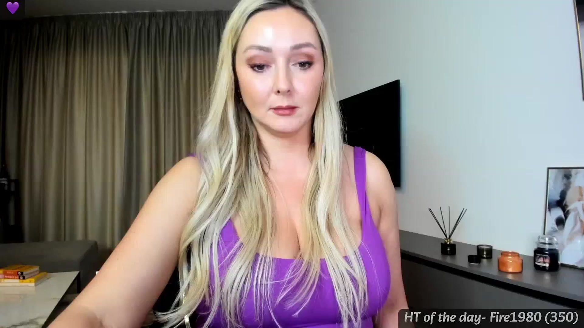 Gallery image thumbnail from Mi_Ha's myfreecams stream on, 06/05/2024, 15:36 image 10 of 20