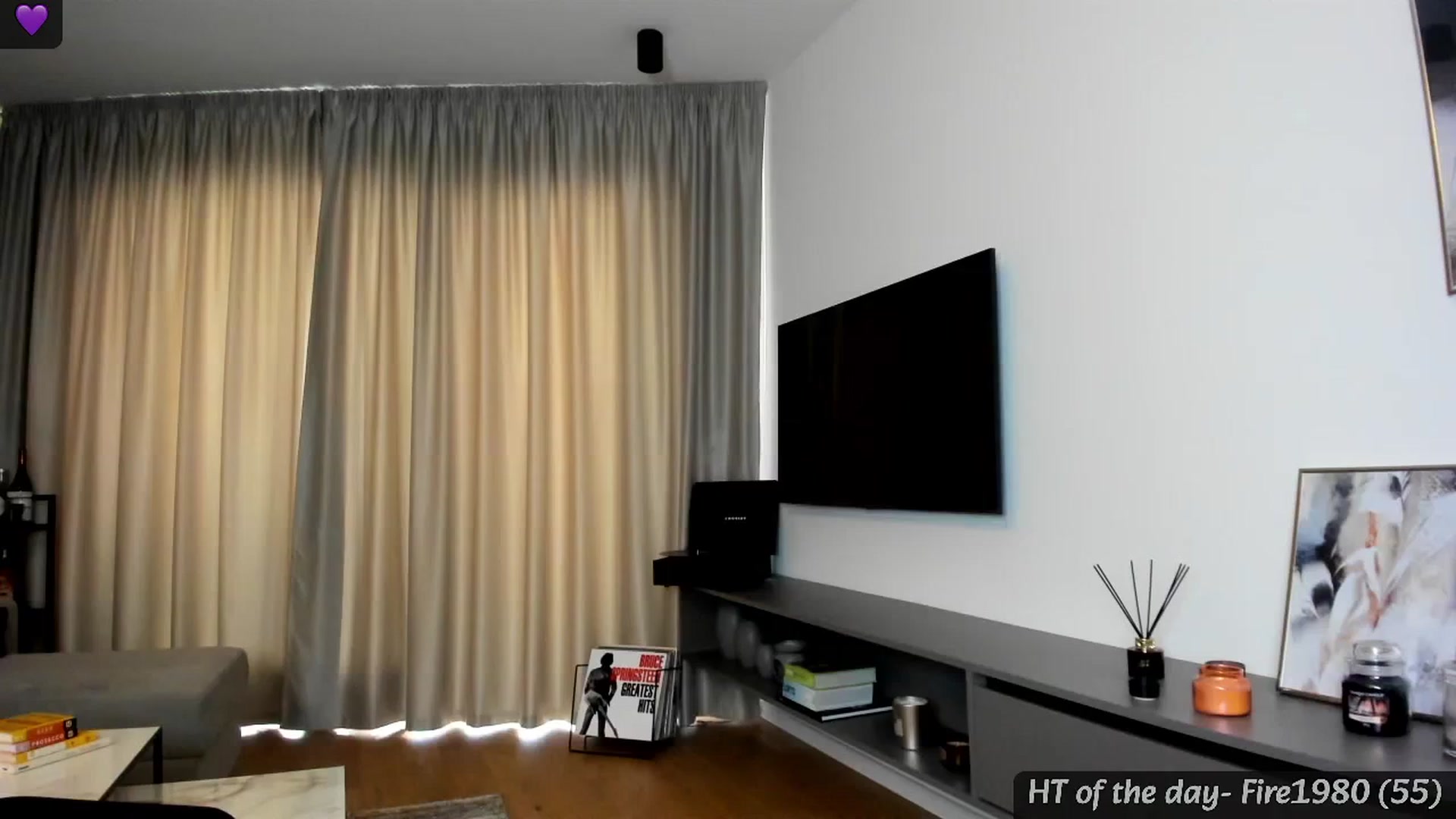 Gallery image thumbnail from Mi_Ha's myfreecams stream on, 06/07/2024, 15:27 image 3 of 20