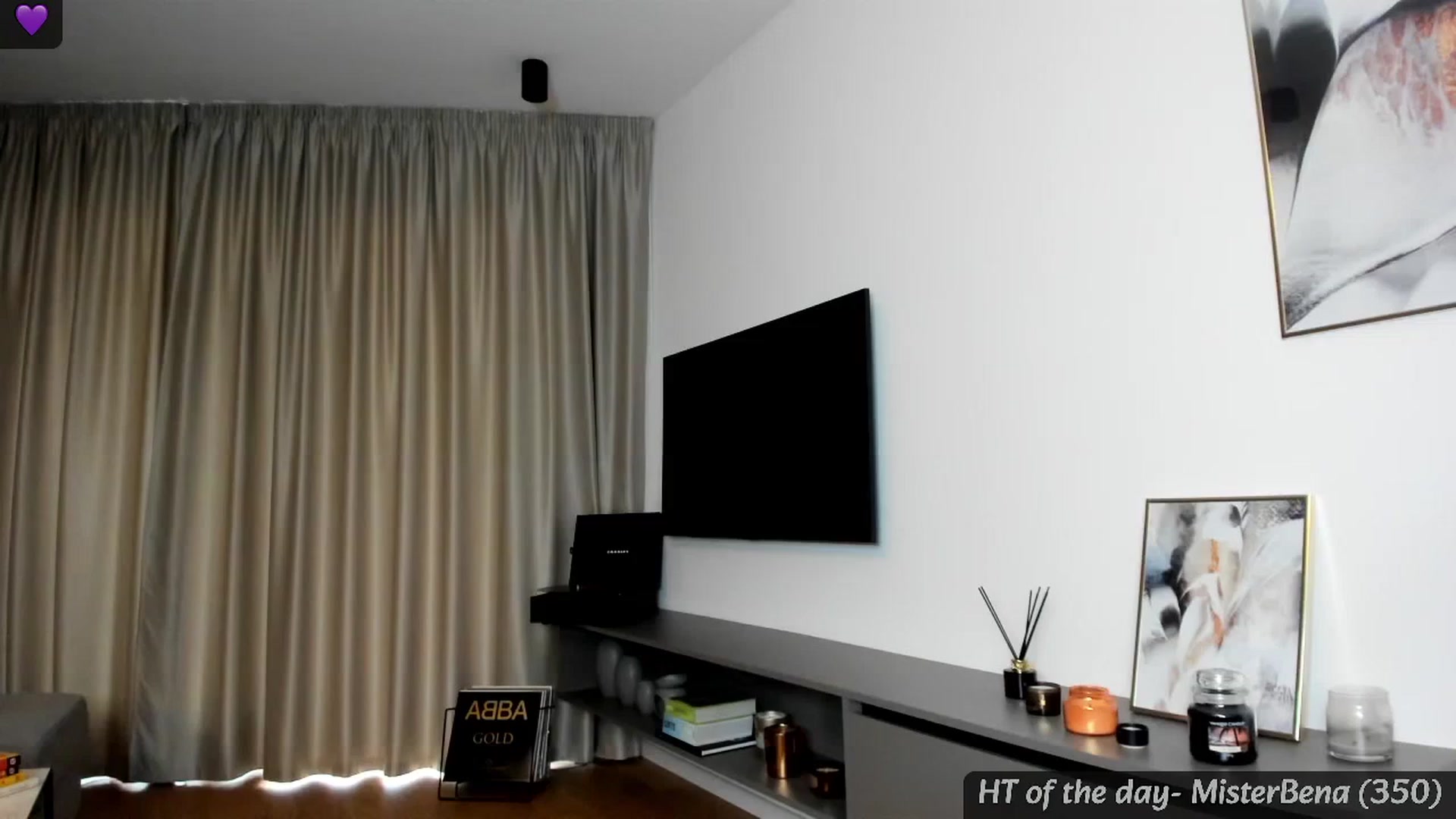Gallery image thumbnail from Mi_Ha's myfreecams stream on, 06/09/2024, 15:30 image 12 of 20