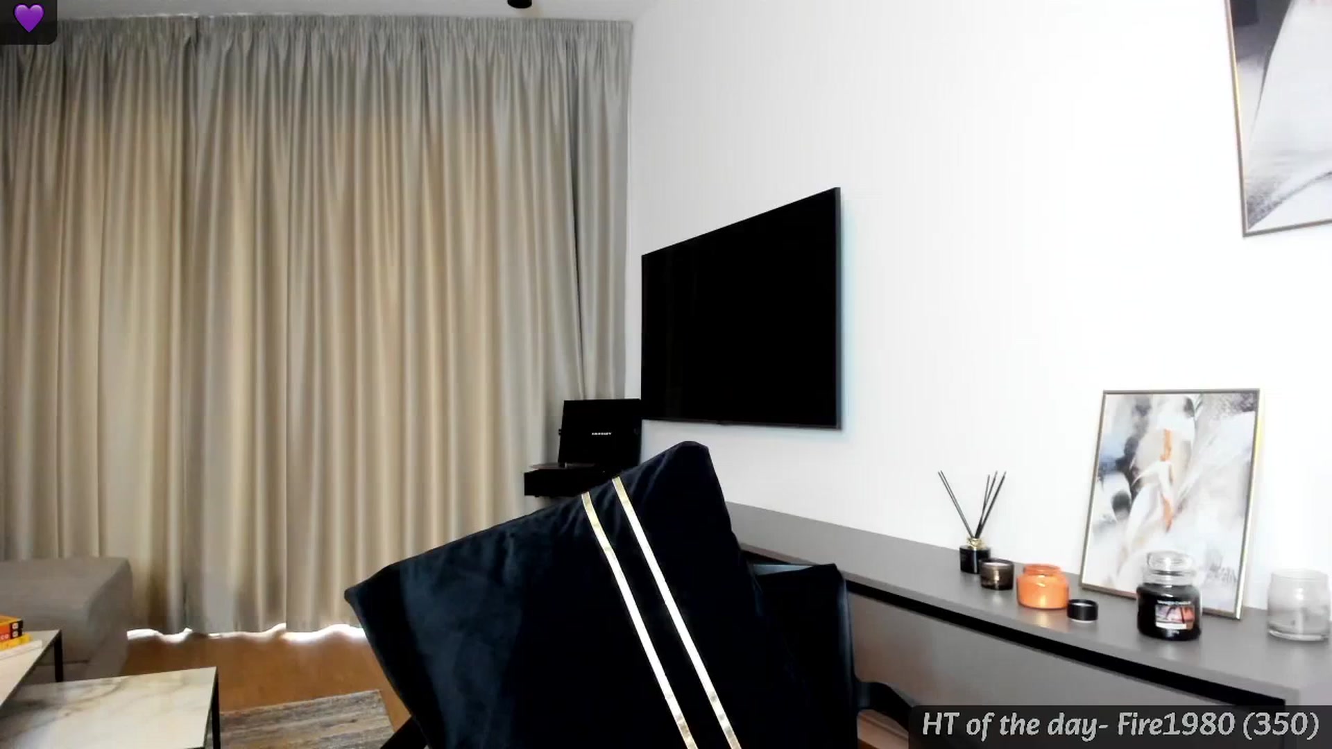 Gallery image thumbnail from Mi_Ha's myfreecams stream on, 06/11/2024, 16:28 image 6 of 20