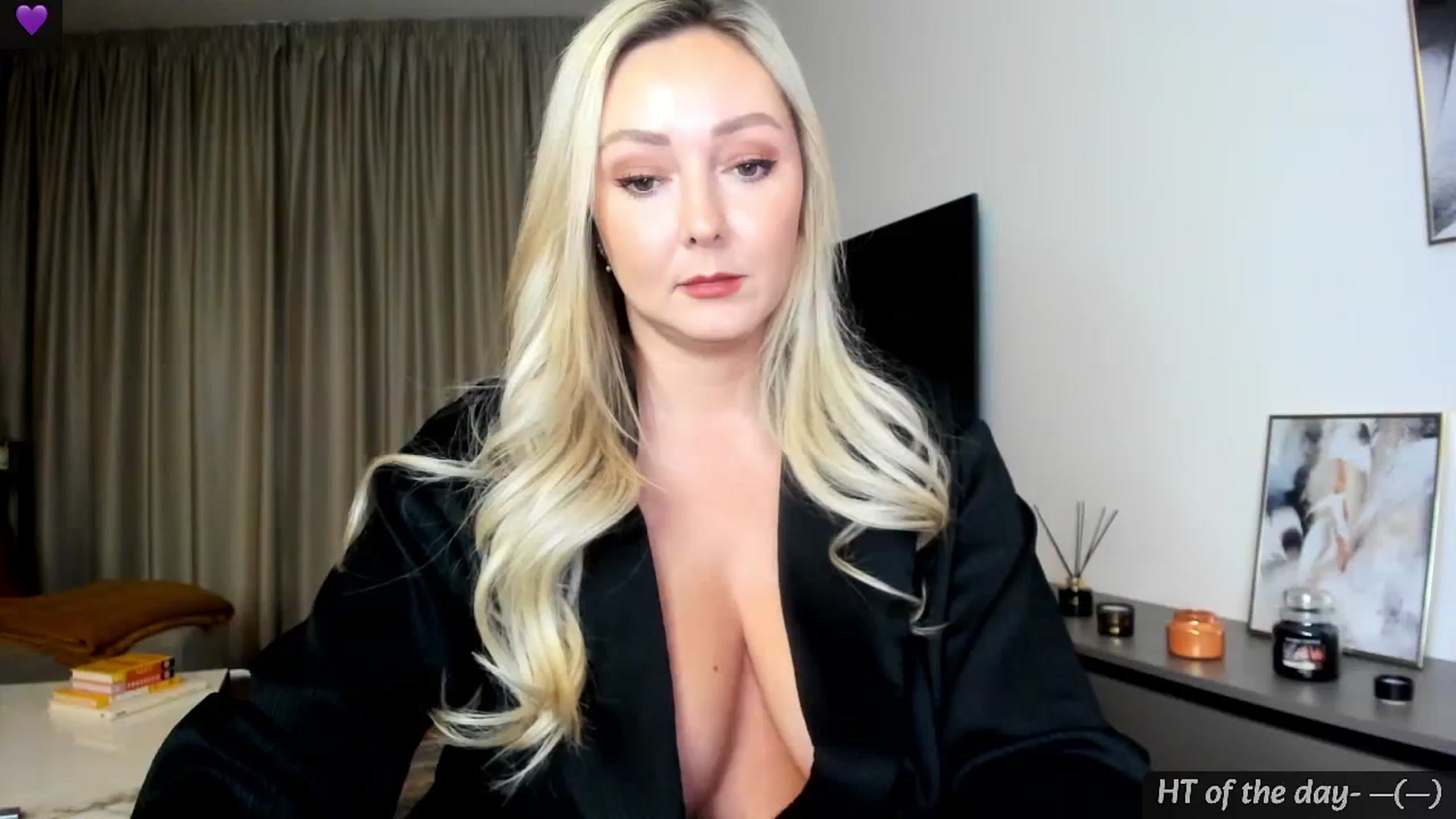 Gallery image thumbnail from Mi_Ha's myfreecams stream on, 06/14/2024, 15:00 image 4 of 20