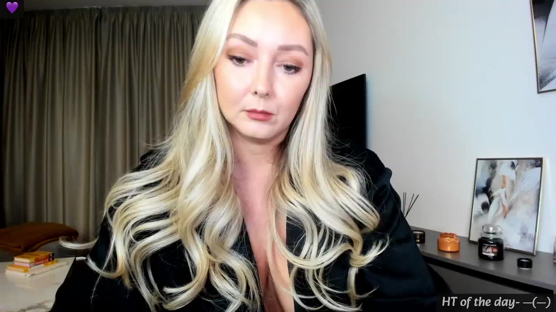 Gallery image thumbnail from Mi_Ha's myfreecams stream on, 06/14/2024, 15:00 image 9 of 20