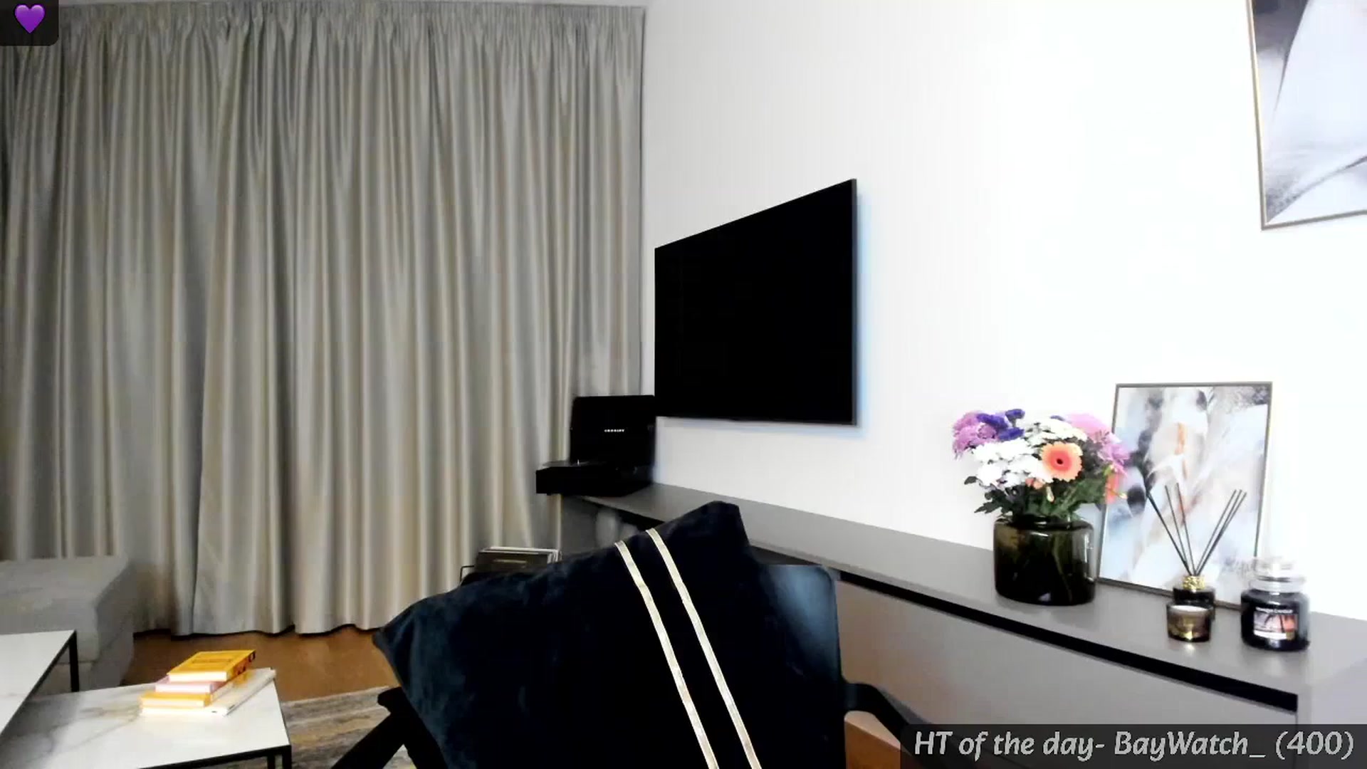 Gallery image thumbnail from Mi_Ha's myfreecams stream on, 06/19/2024, 22:09 image 18 of 20