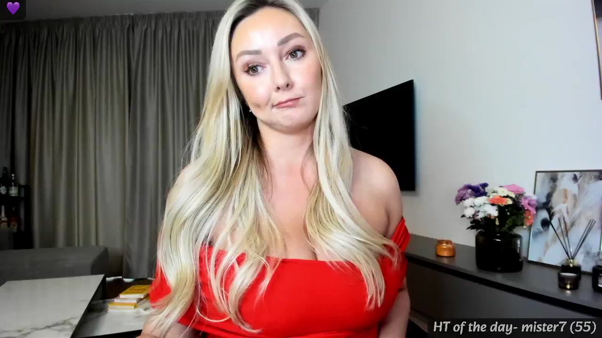 Gallery image thumbnail from Mi_Ha's myfreecams stream on, 06/20/2024, 16:19 image 8 of 20