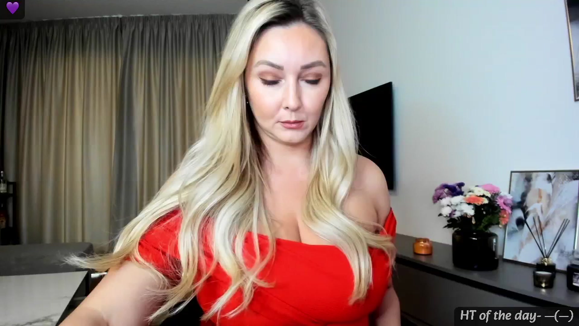 Gallery image thumbnail from Mi_Ha's myfreecams stream on, 06/20/2024, 16:19 image 1 of 20