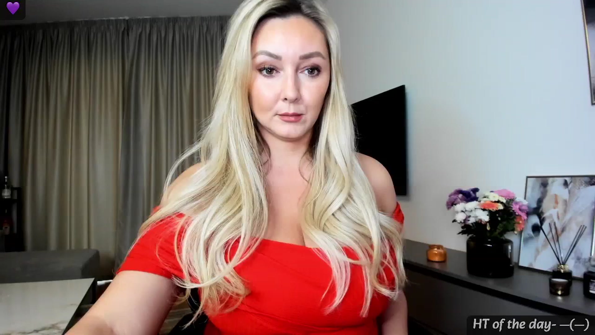 Gallery image thumbnail from Mi_Ha's myfreecams stream on, 06/20/2024, 16:19 image 2 of 20