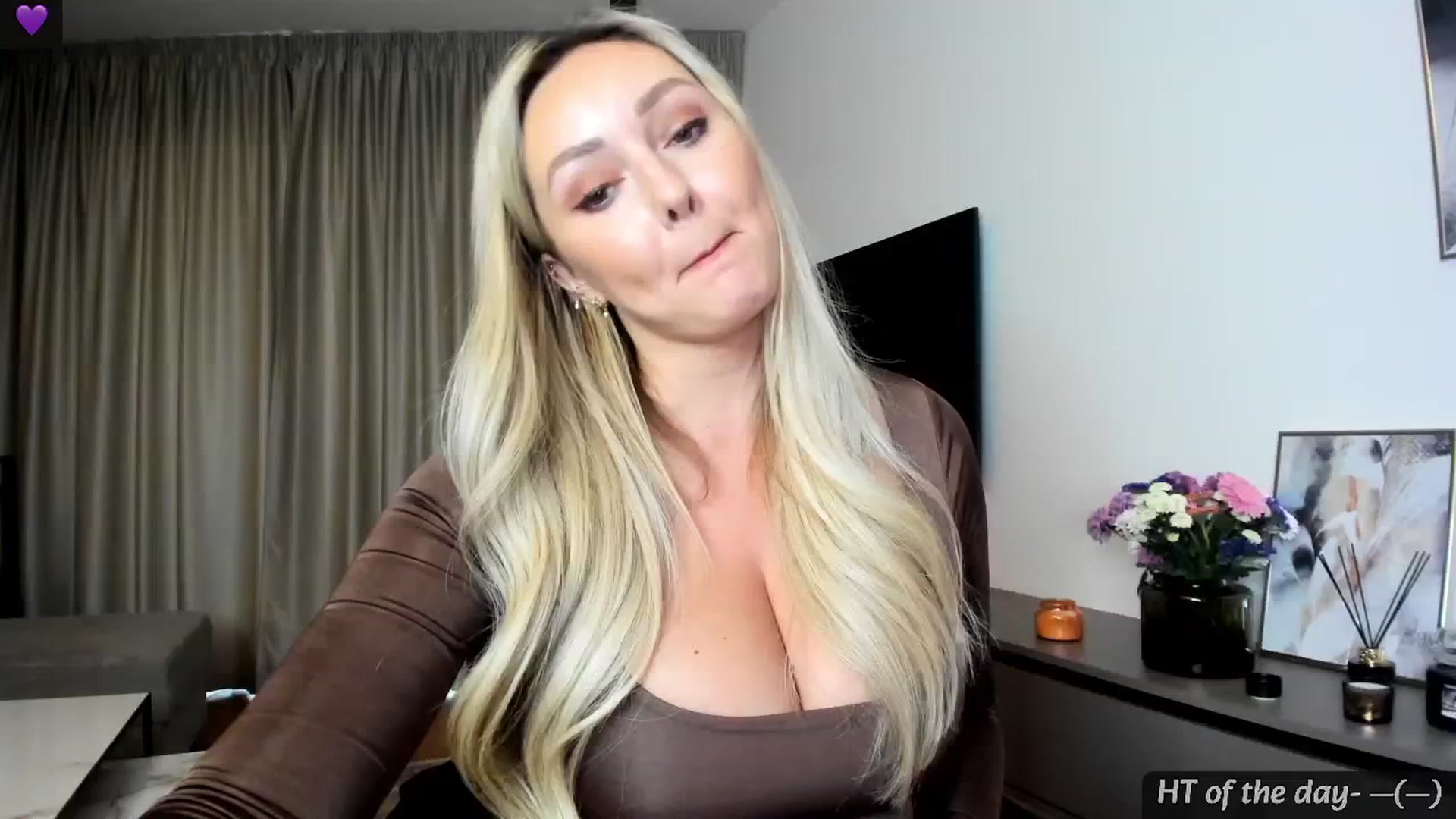 Gallery image thumbnail from Mi_Ha's myfreecams stream on, 06/23/2024, 14:59 image 2 of 20
