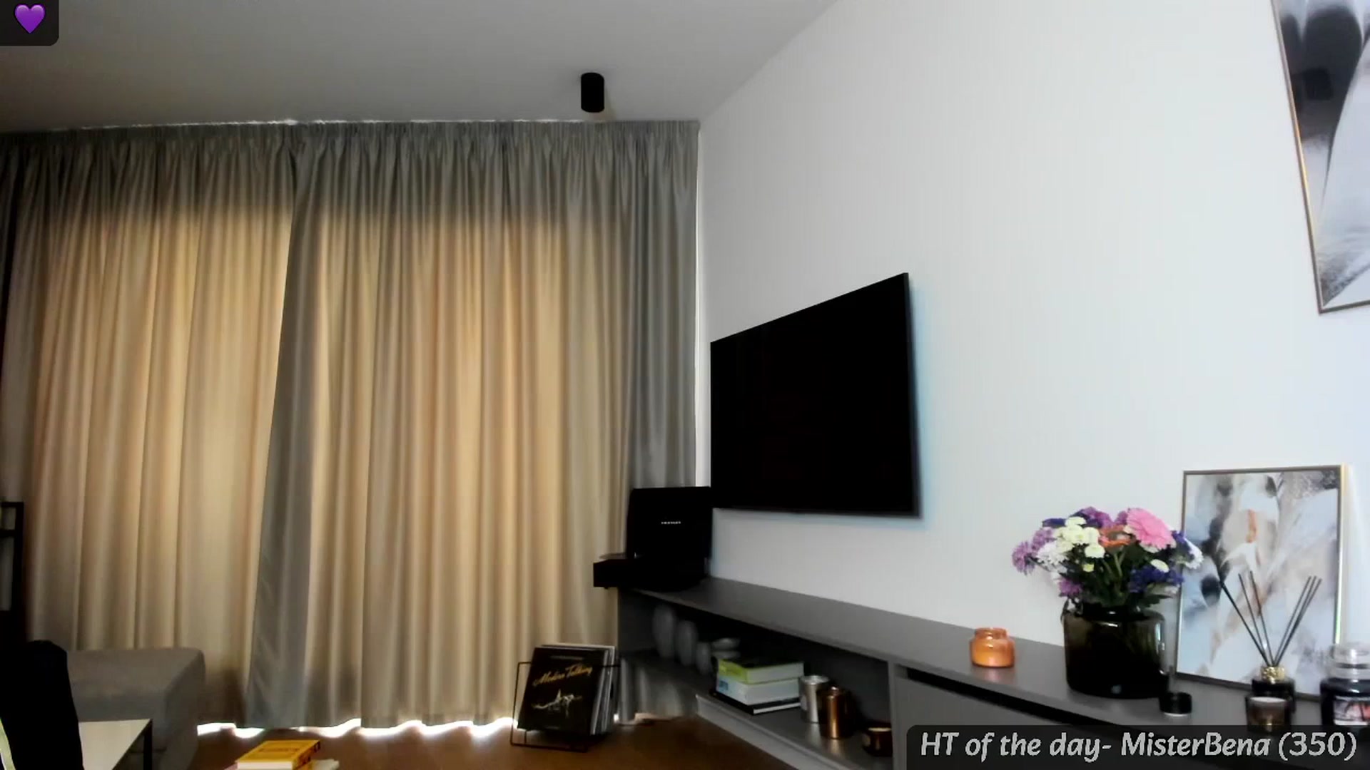 Gallery image thumbnail from Mi_Ha's myfreecams stream on, 06/23/2024, 16:14 image 12 of 20