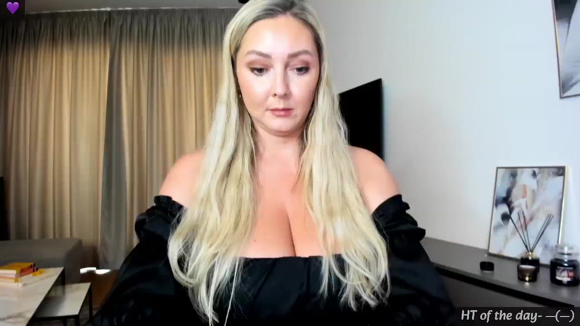 Gallery image thumbnail from Mi_Ha's myfreecams stream on, 06/26/2024, 14:06 image 9 of 20