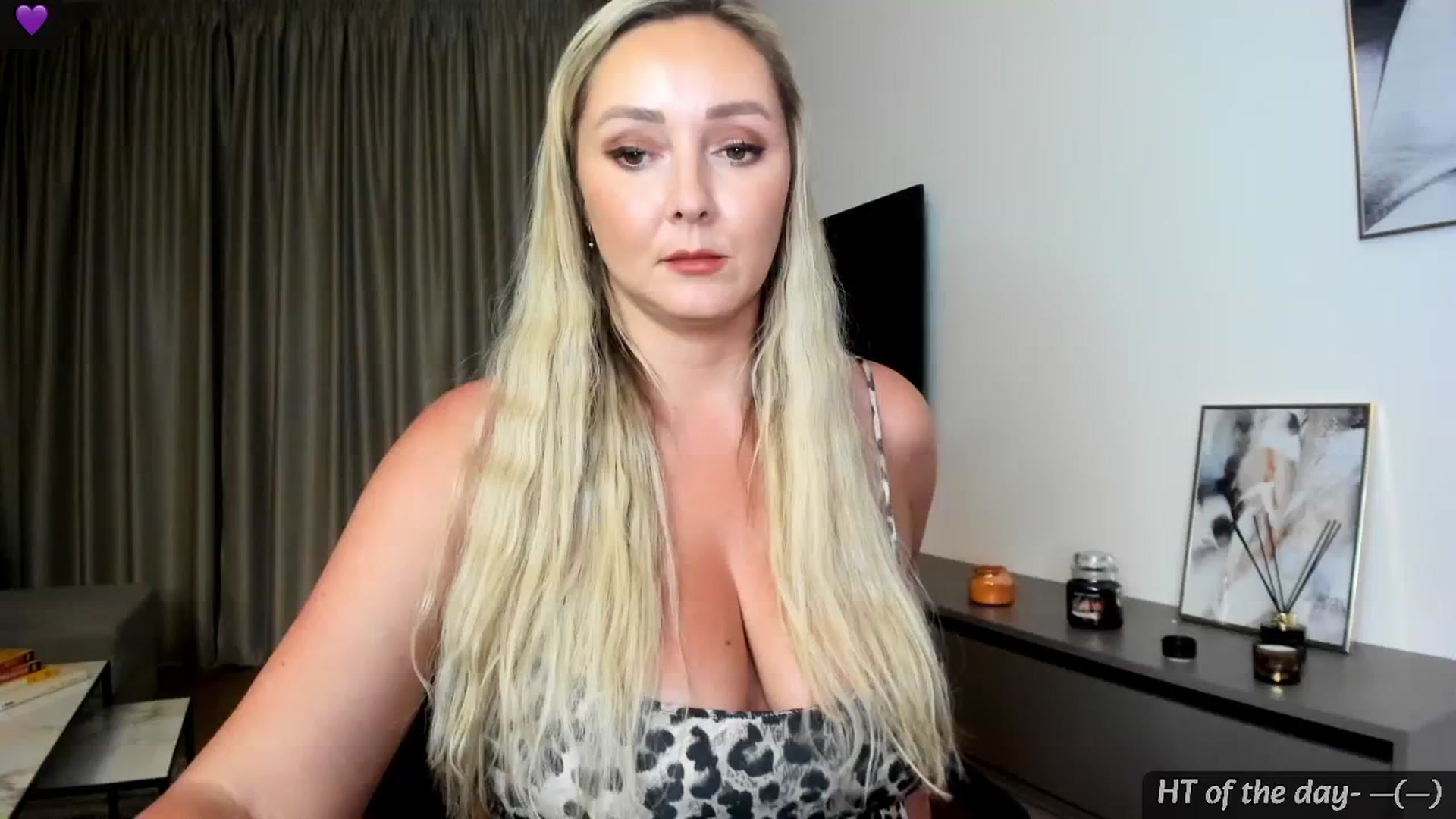 Gallery image thumbnail from Mi_Ha's myfreecams stream on, 06/27/2024, 14:19 image 11 of 20