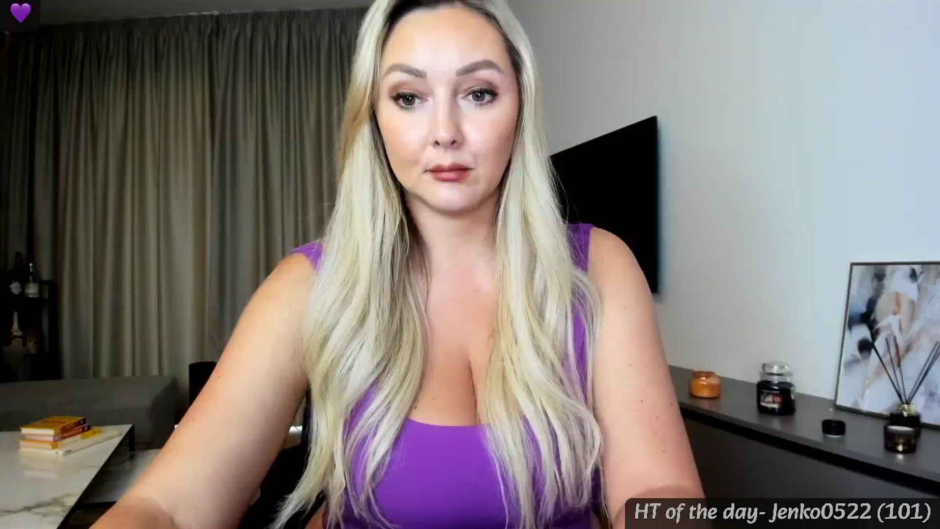 Gallery image thumbnail from Mi_Ha's myfreecams stream on, 07/02/2024, 16:12 image 4 of 20