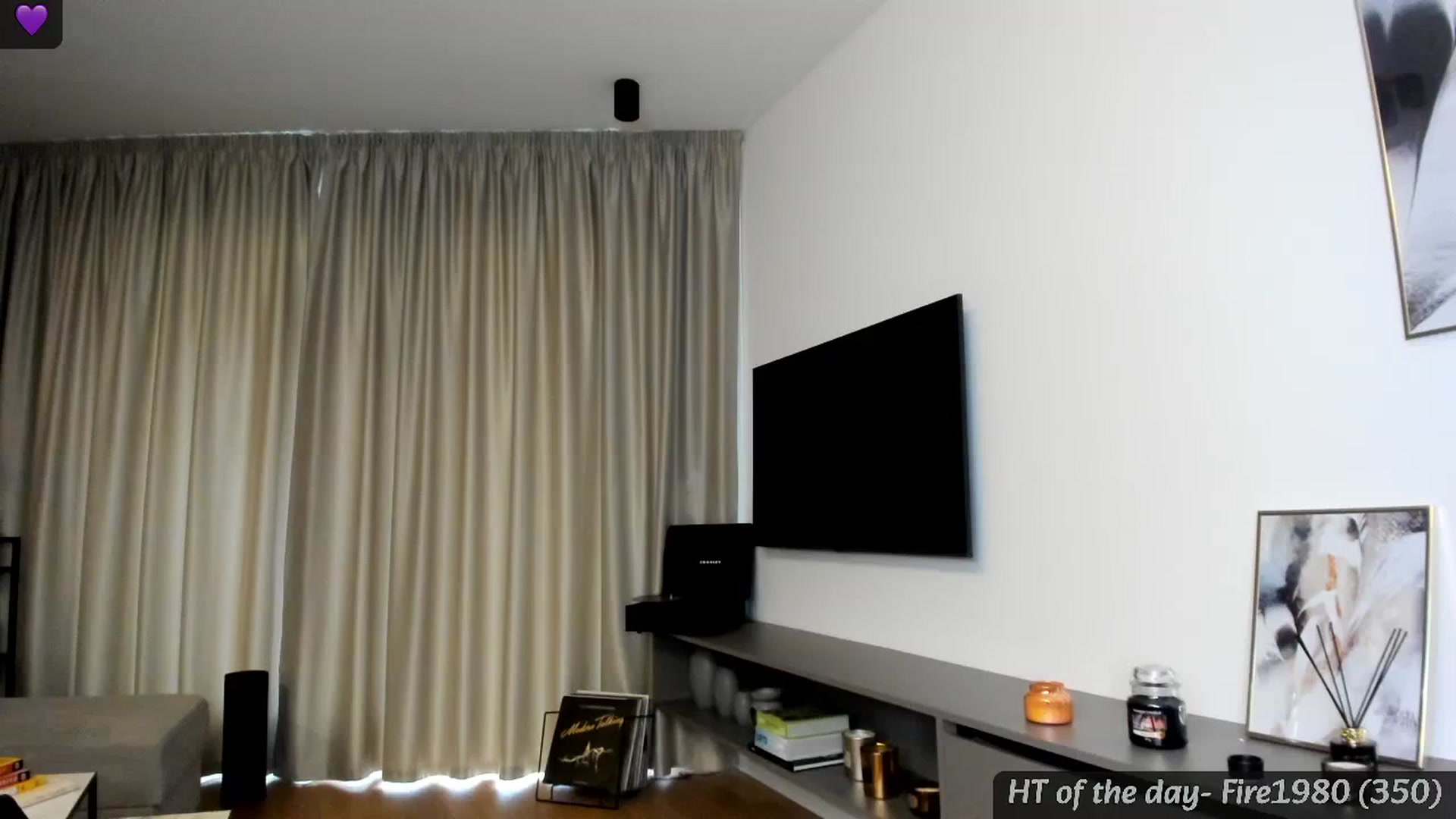 Gallery image thumbnail from Mi_Ha's myfreecams stream on, 07/04/2024, 14:34 image 8 of 20