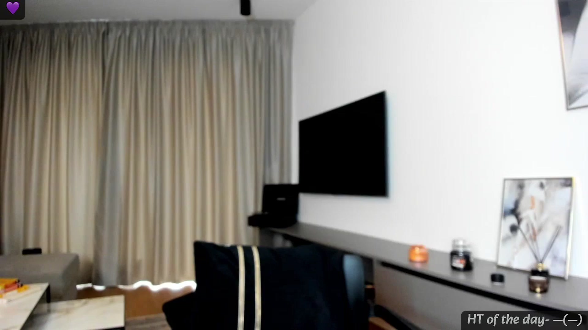 Gallery image thumbnail from Mi_Ha's myfreecams stream on, 07/08/2024, 13:35 image 7 of 20