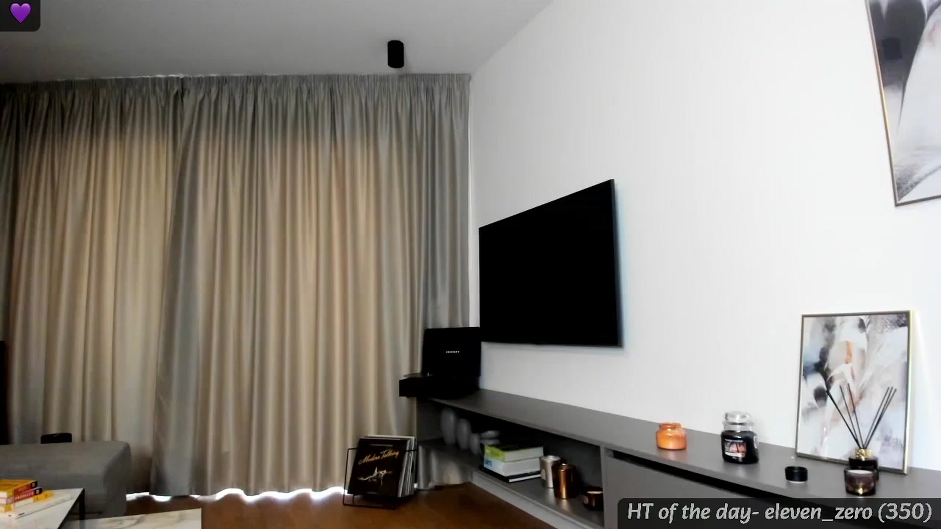 Gallery image thumbnail from Mi_Ha's myfreecams stream on, 07/08/2024, 15:59 image 9 of 20