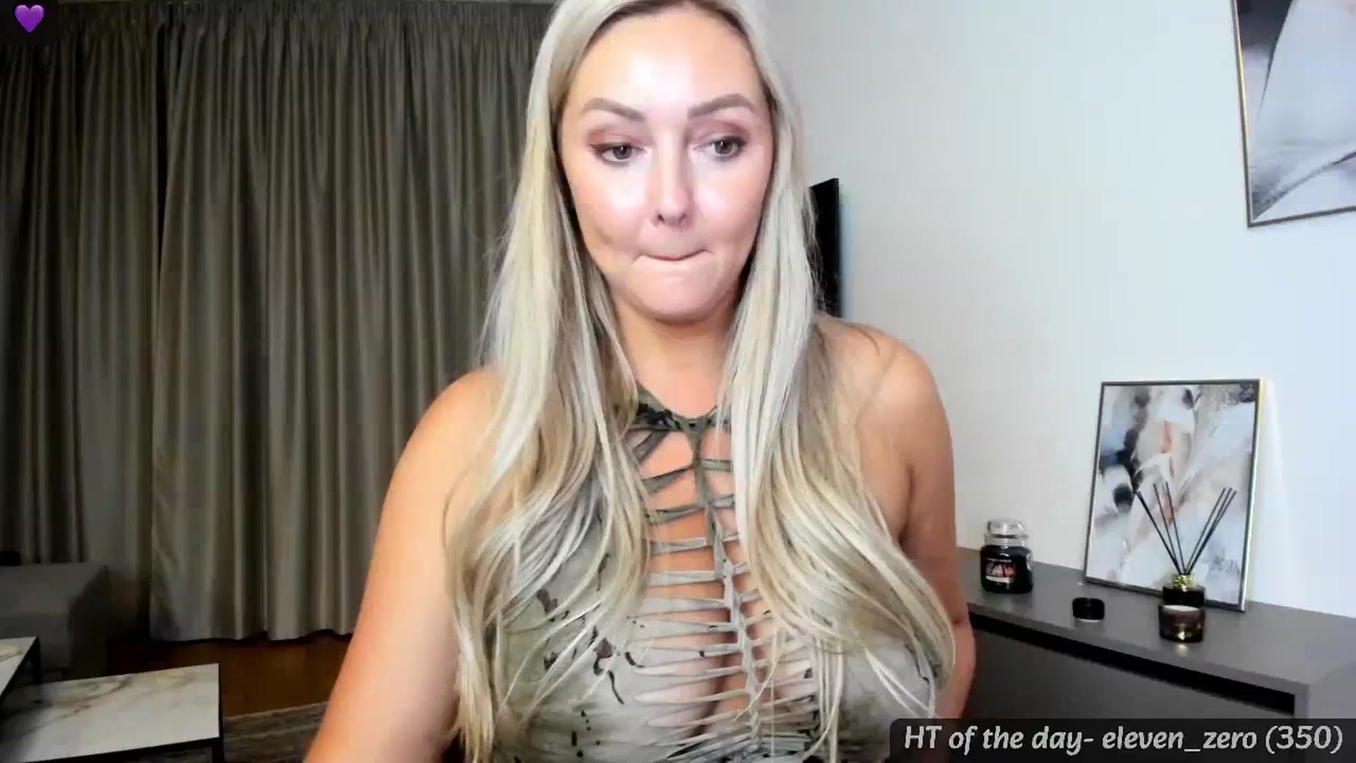 Gallery image thumbnail from Mi_Ha's myfreecams stream on, 07/08/2024, 21:56 image 2 of 20