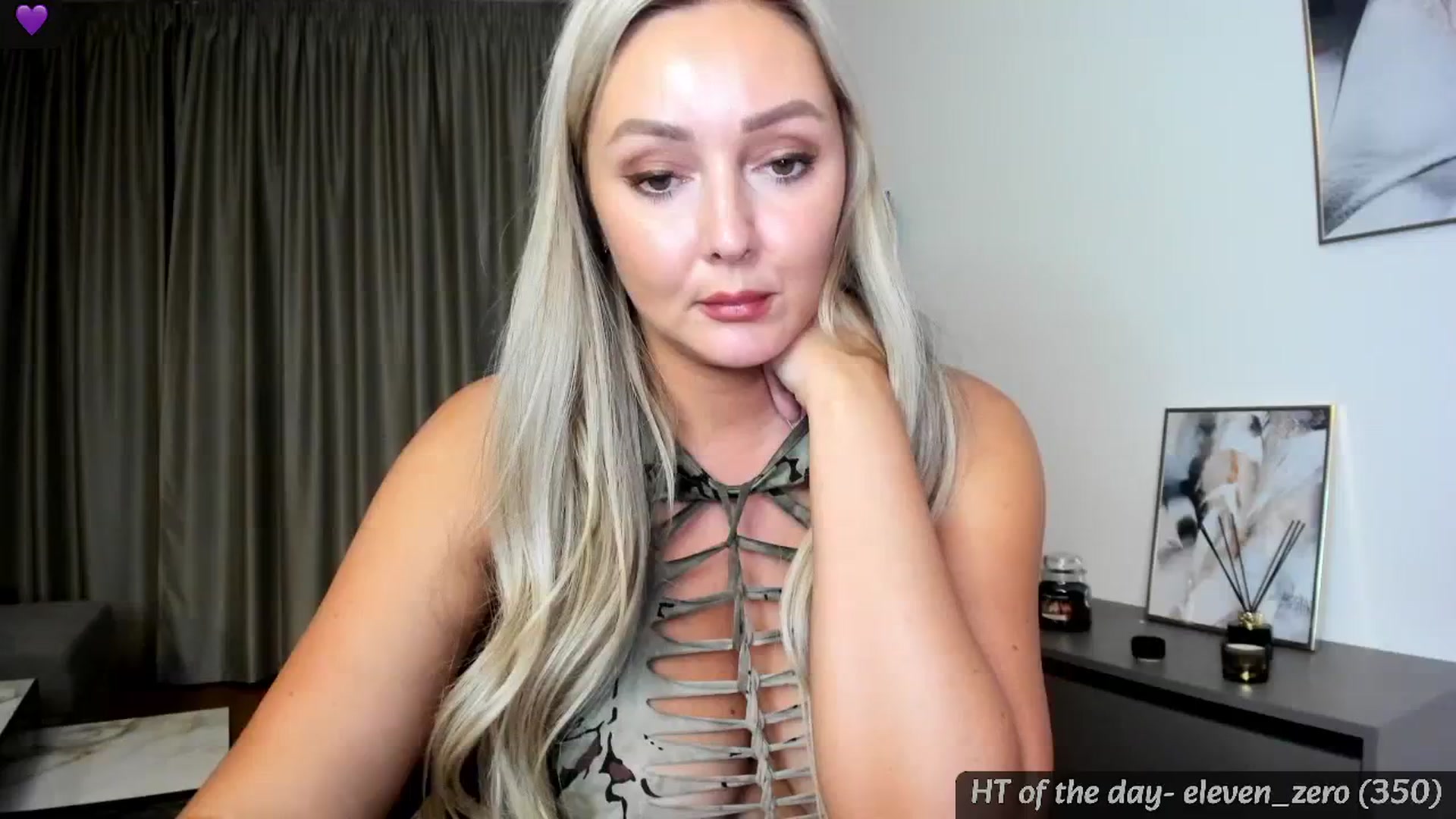 Gallery image thumbnail from Mi_Ha's myfreecams stream on, 07/08/2024, 21:56 image 14 of 20